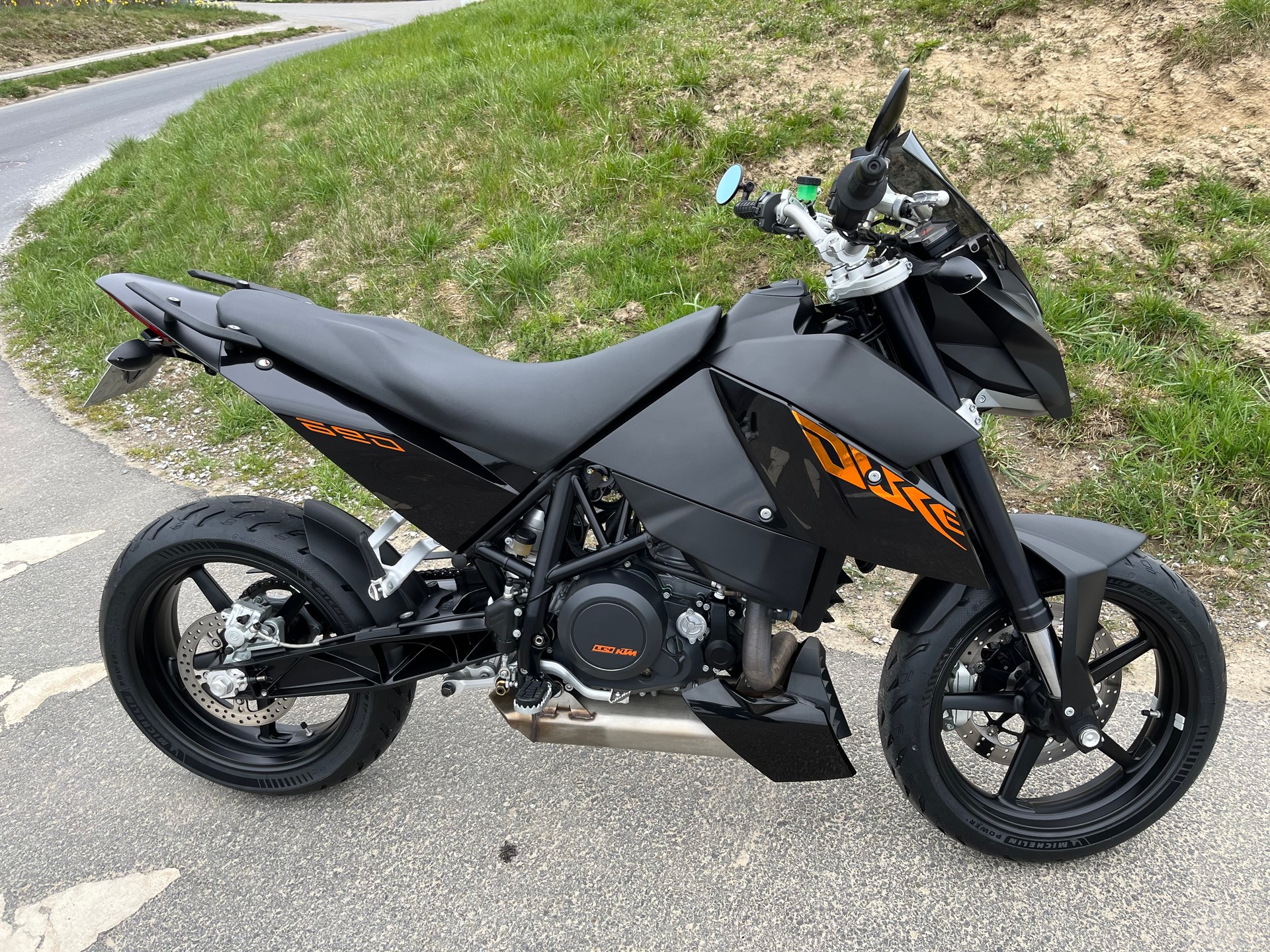 KTM 690 Duke III-image-0