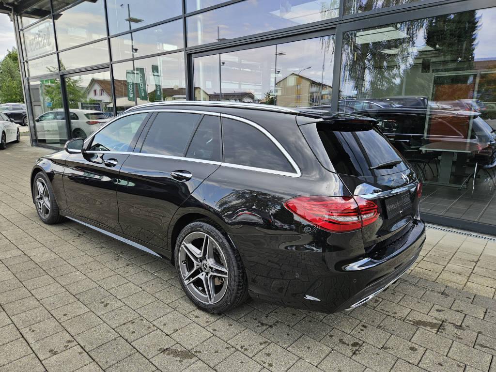 MERCEDES-BENZ C 300 d 4Matic AMG Line Kombi-showroom-element-2