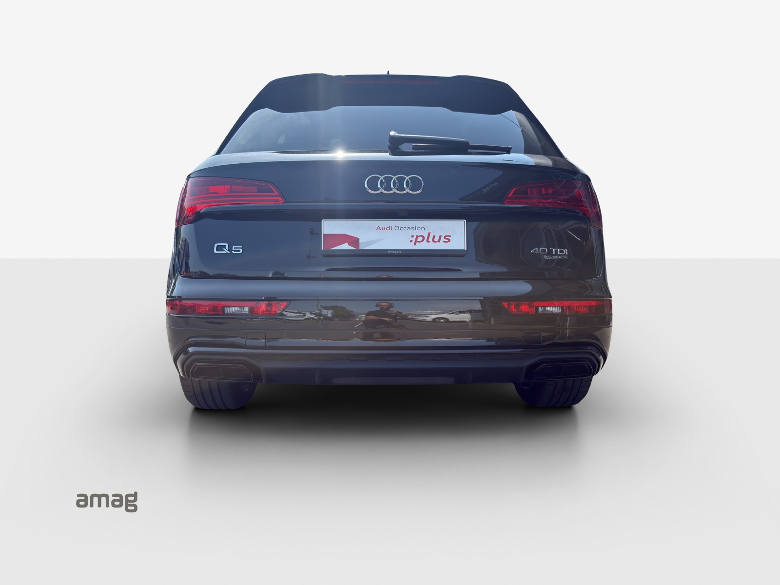 AUDI Q5 40 TDI Black Edition quattro S-tronic-showroom-element-3