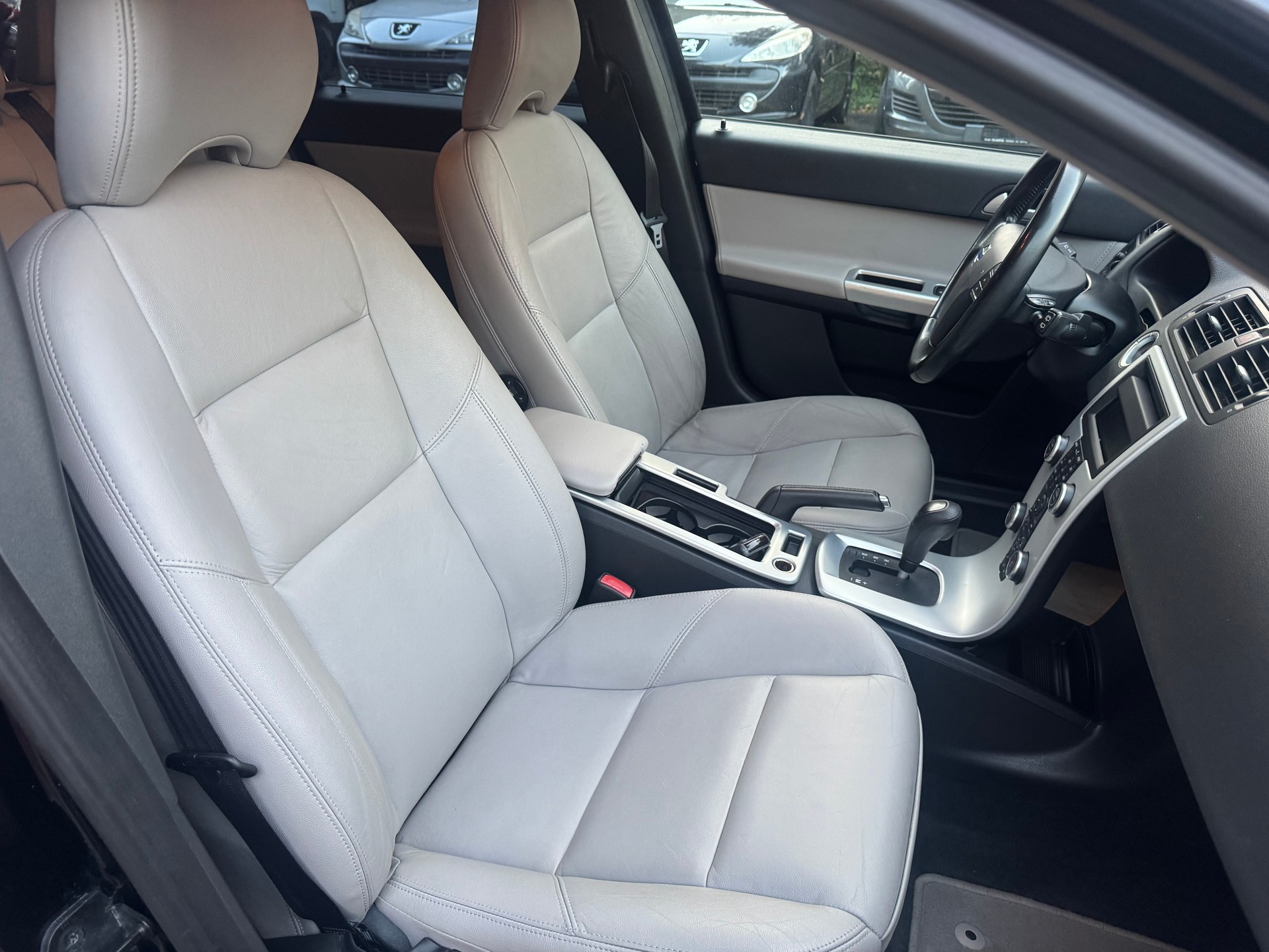 VOLVO V50 T5 AWD Summum Geartronic-image-7