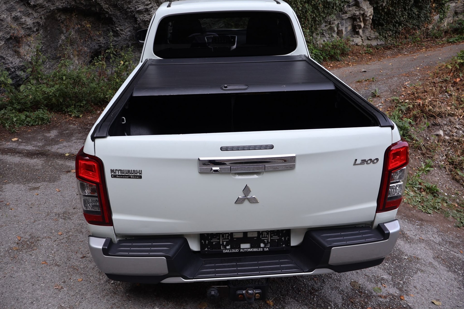 MITSUBISHI L 200 2.2 Style Club Cab-image-4