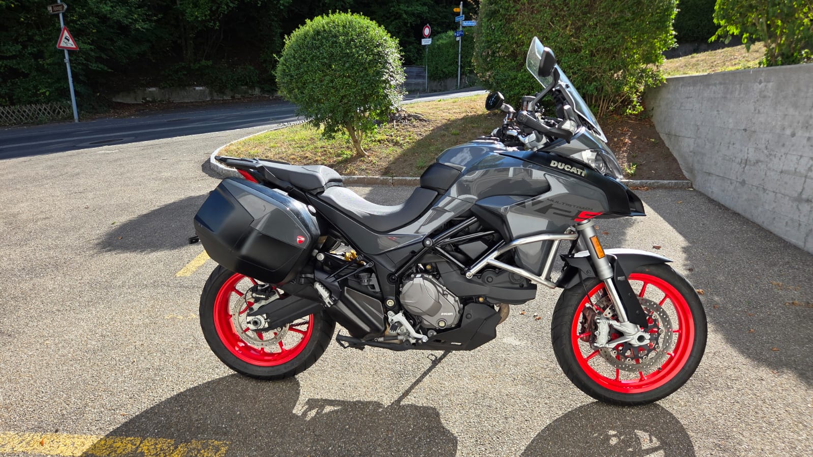 DUCATI MULTISTRADA V2 S-image-0
