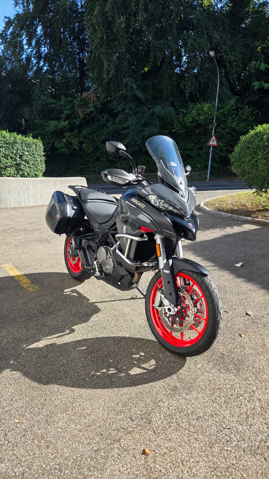 DUCATI MULTISTRADA V2 S-image-2