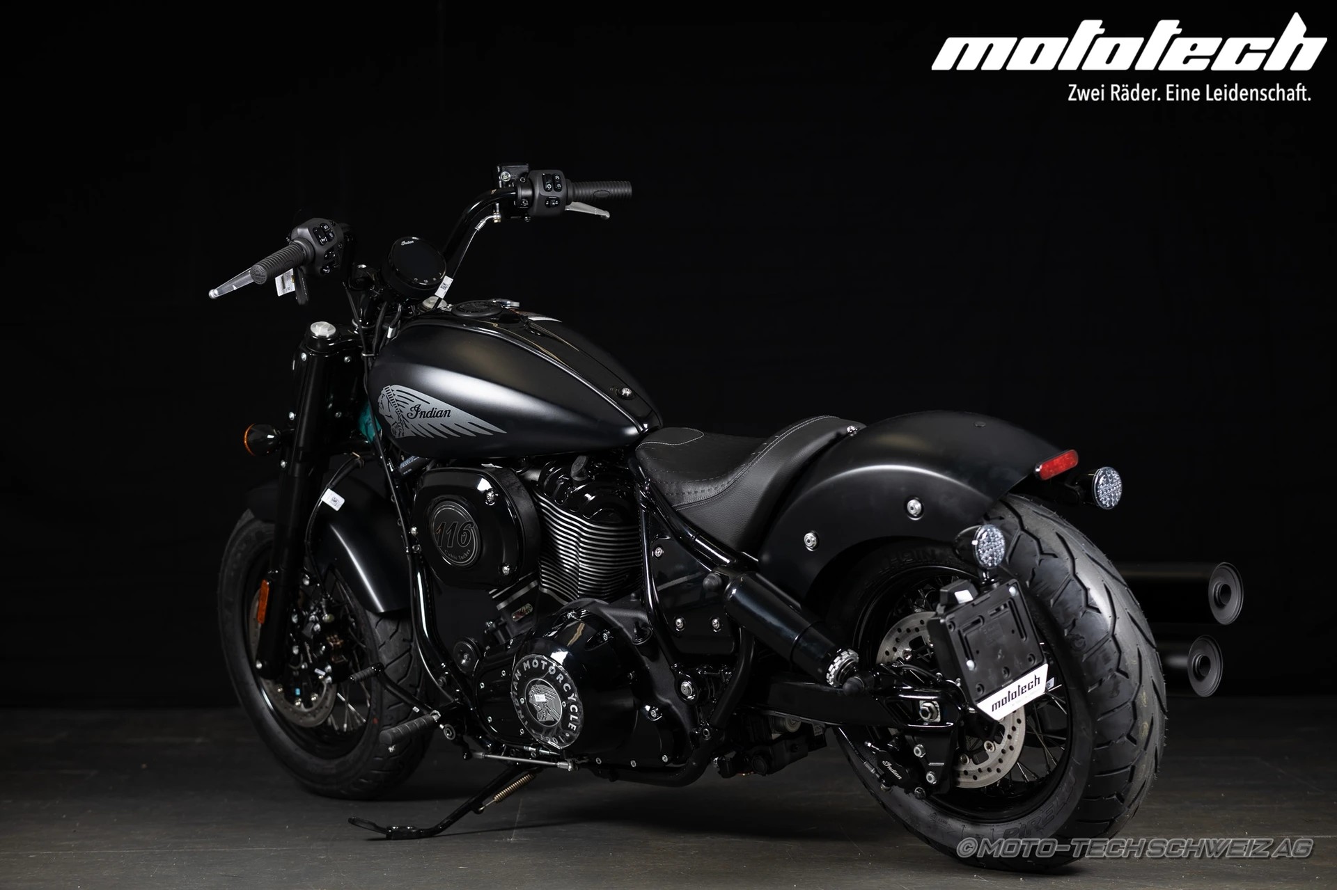 INDIAN Chief Bobber Dark Horse-image-3