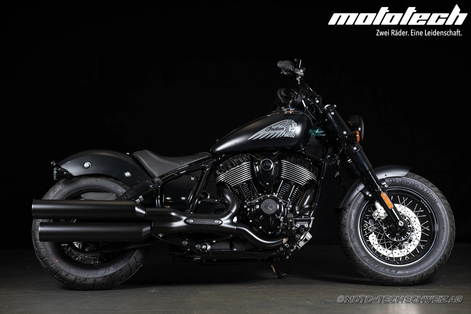 INDIAN Chief Bobber Dark Horse-image-1