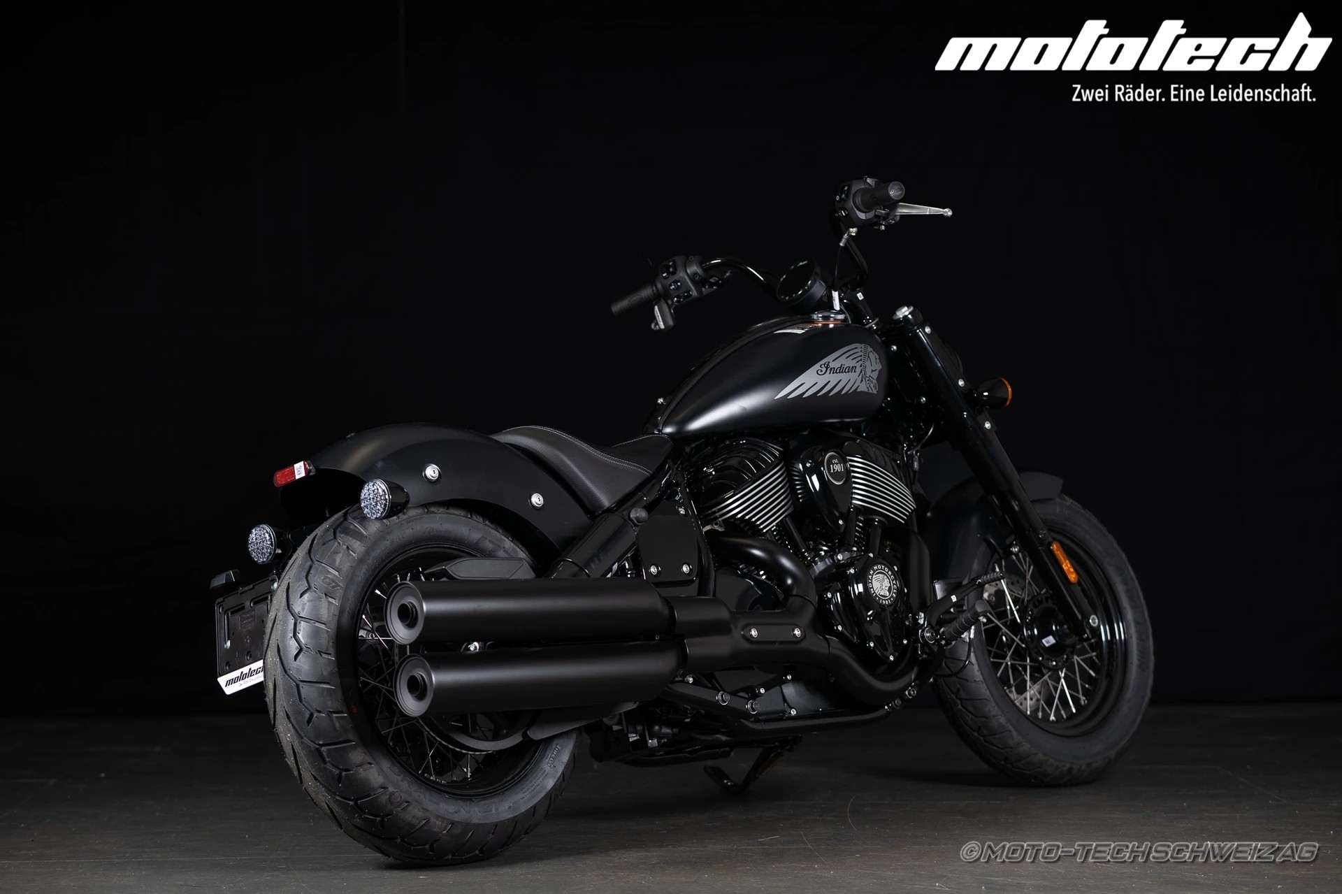 INDIAN Chief Bobber Dark Horse-image-2