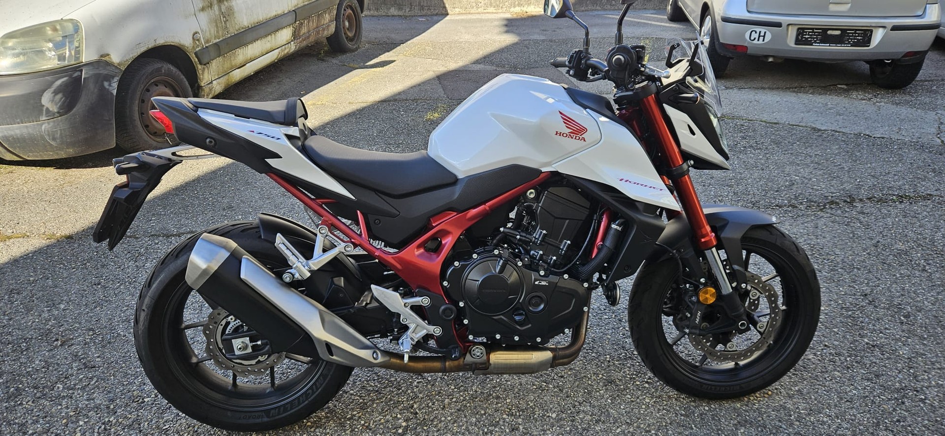 HONDA CB 750 Hornet-image-1