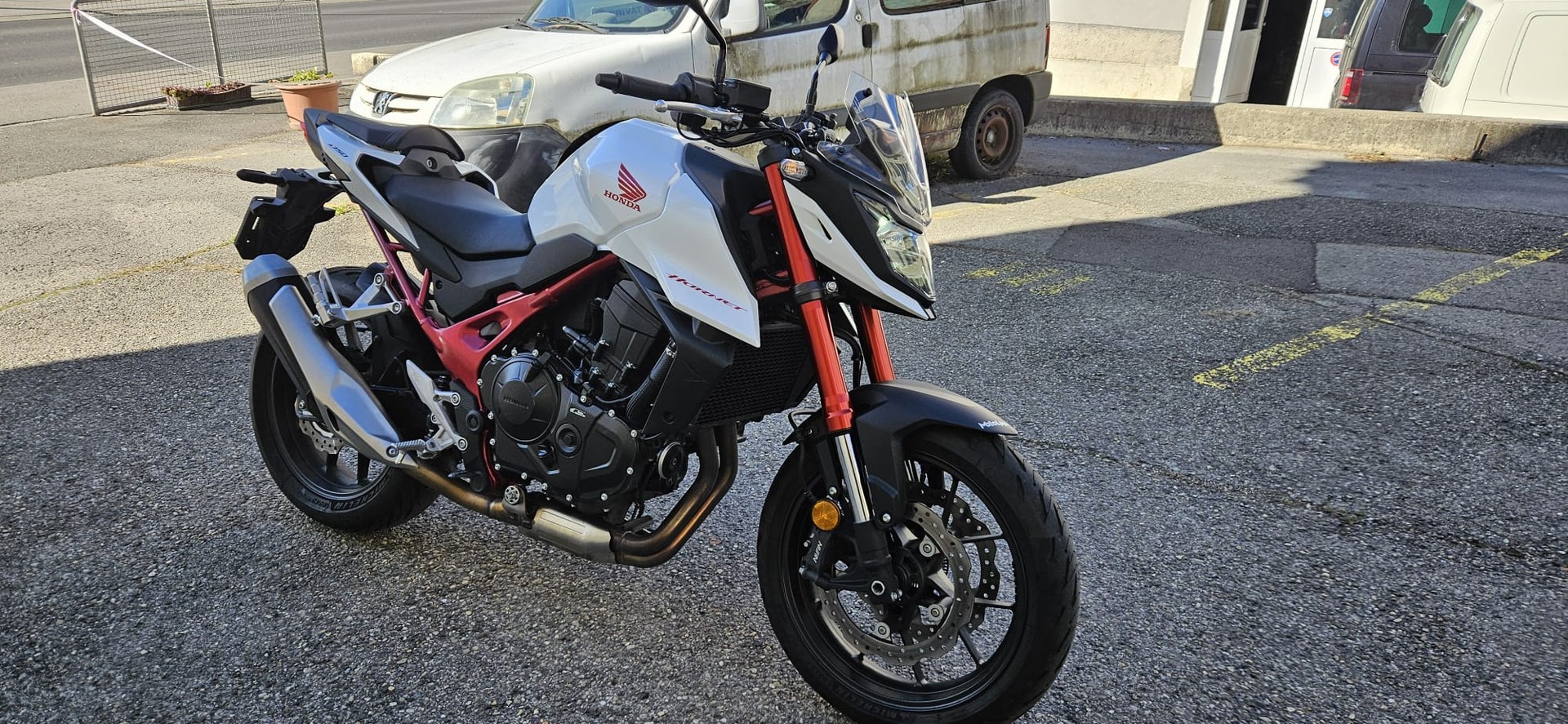 HONDA CB 750 Hornet-image-4