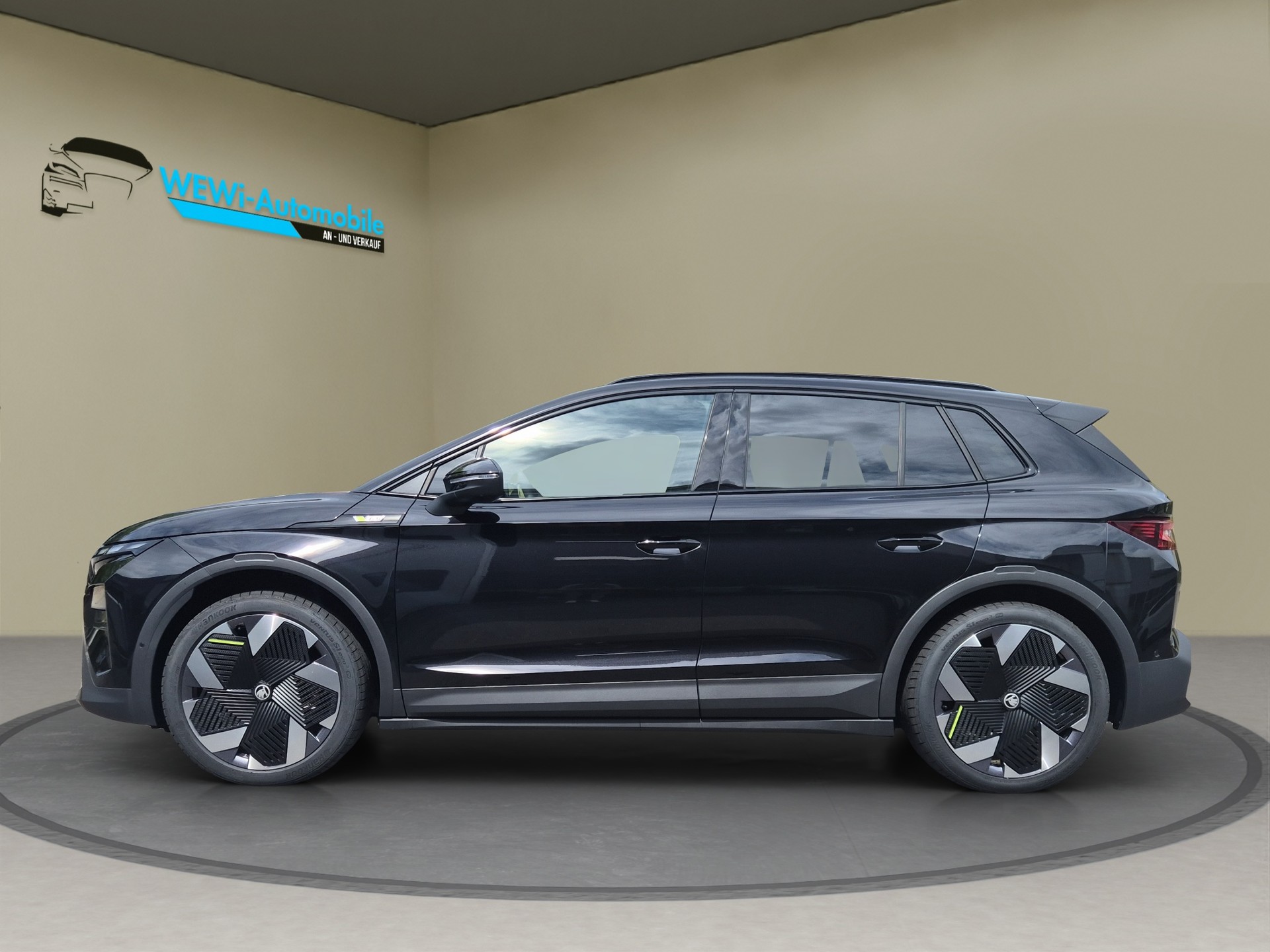 SKODA Elroq RS 4x4-showroom-element-1