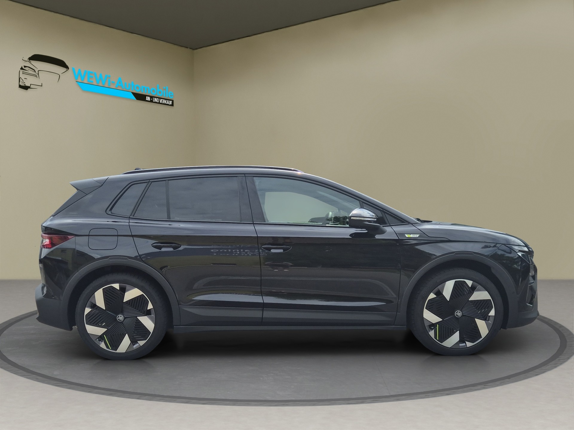 SKODA Elroq RS 4x4-image-5