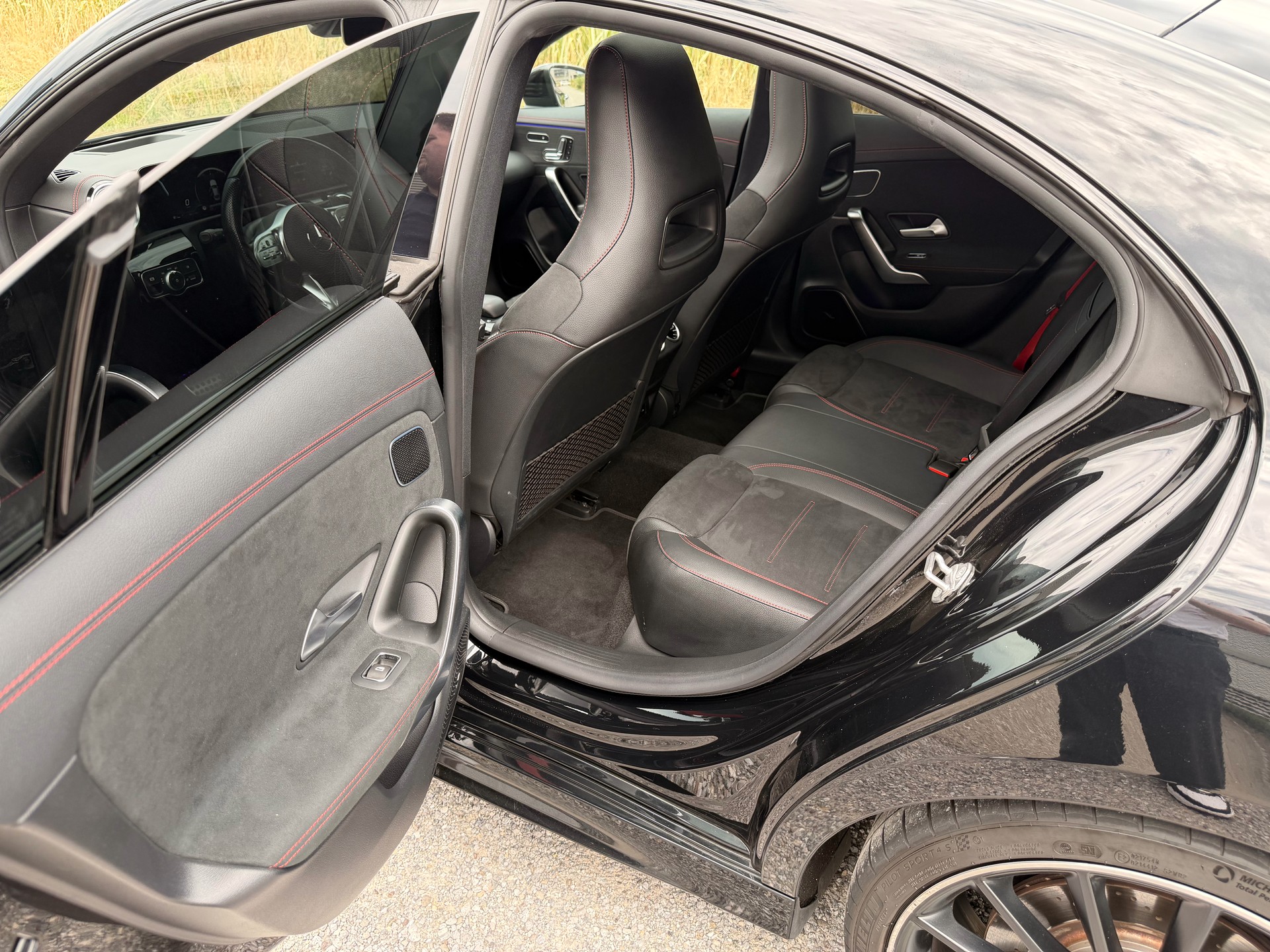 MERCEDES-BENZ CLA 35 AMG 4matic-image-2