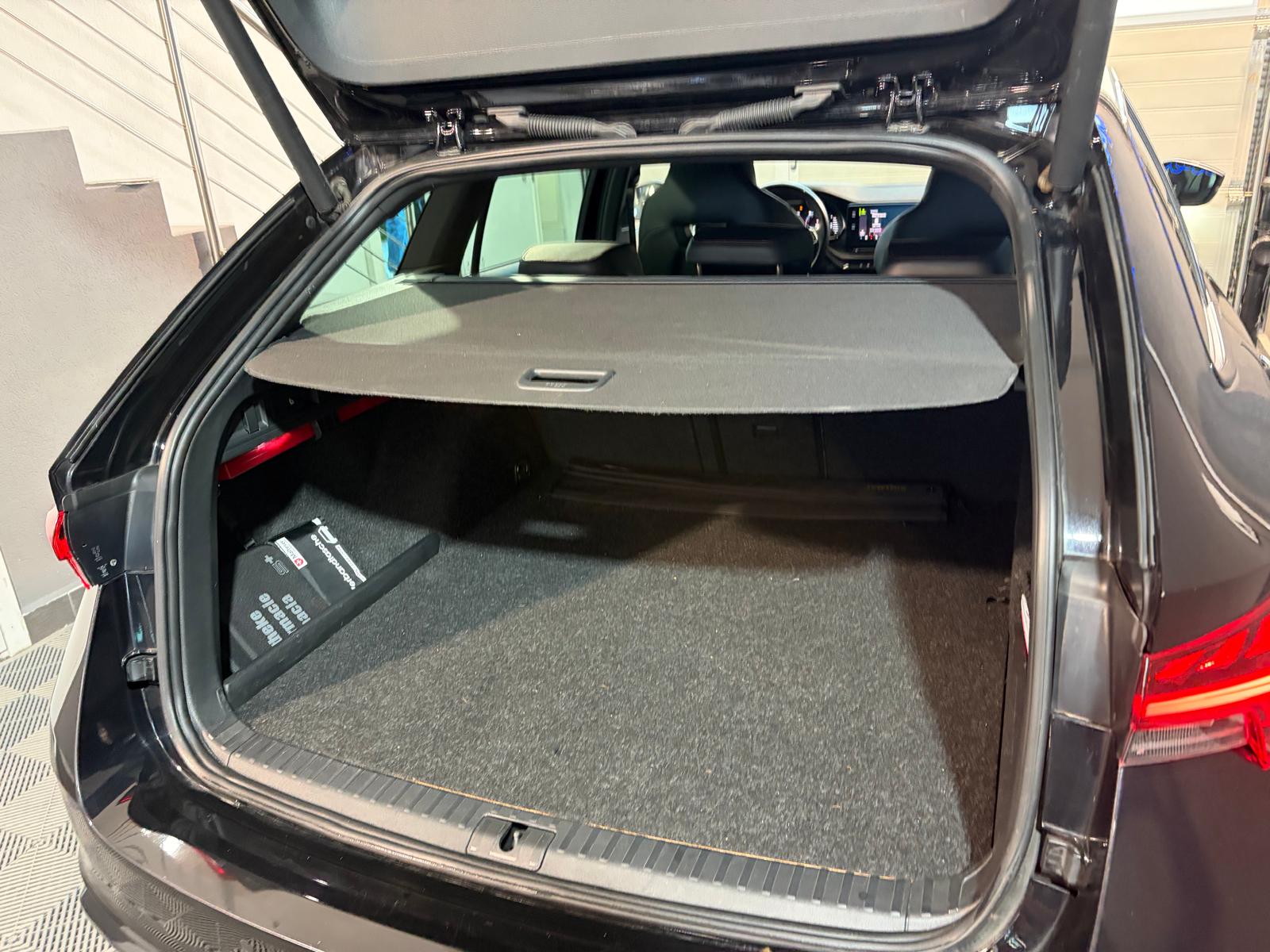 SKODA Octavia Combi 1.4 TSI PHEV DSG RS - Pack MY RS-image-27