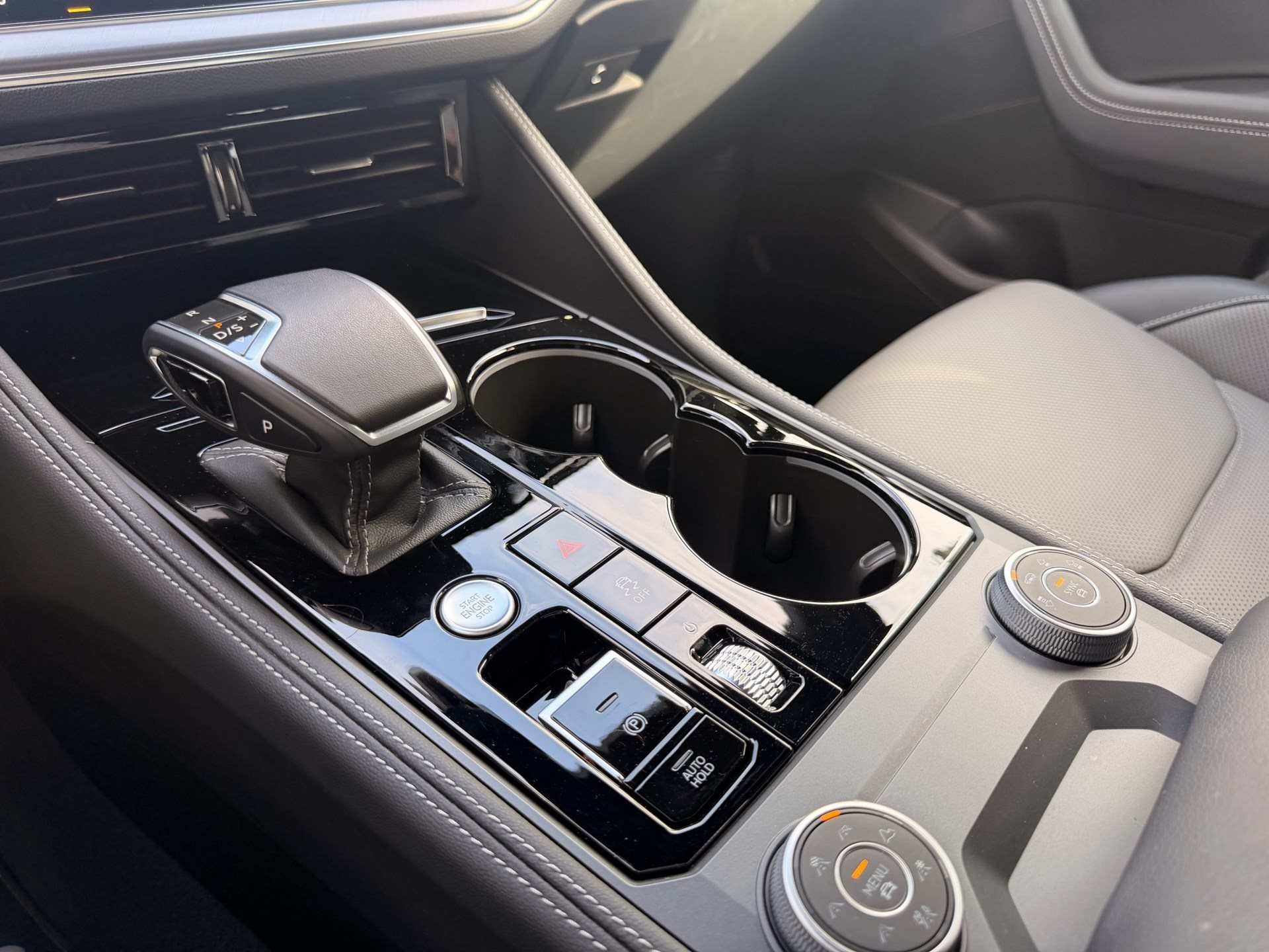 VW Touareg 3.0 TDI 286 PS 4MOTION R-LINE *** TRAUM IN SILIZIUMGRAU MATT ***-image-13