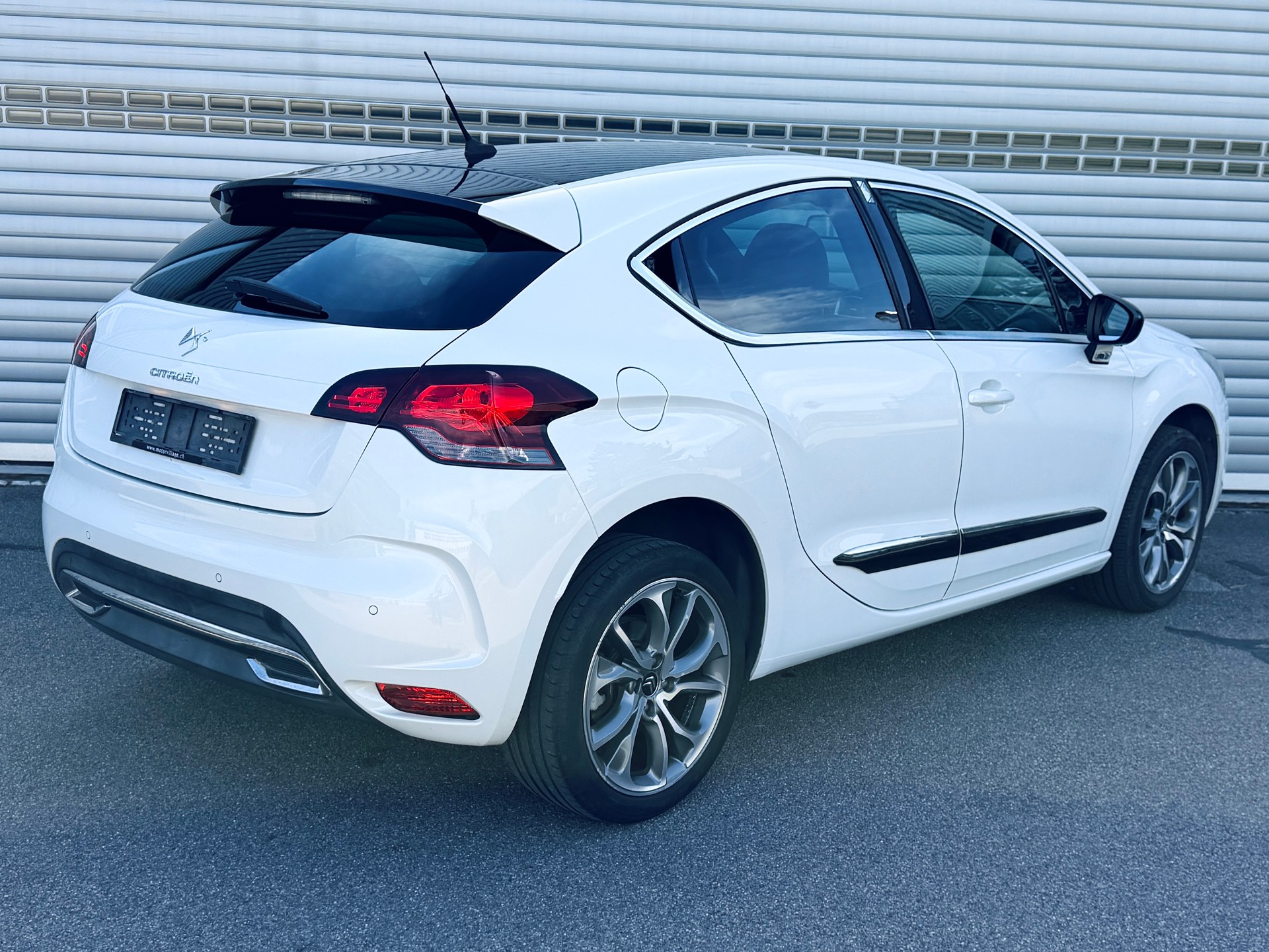DS AUTOMOBILES DS4 1.6 VTi Dark Top-image-5
