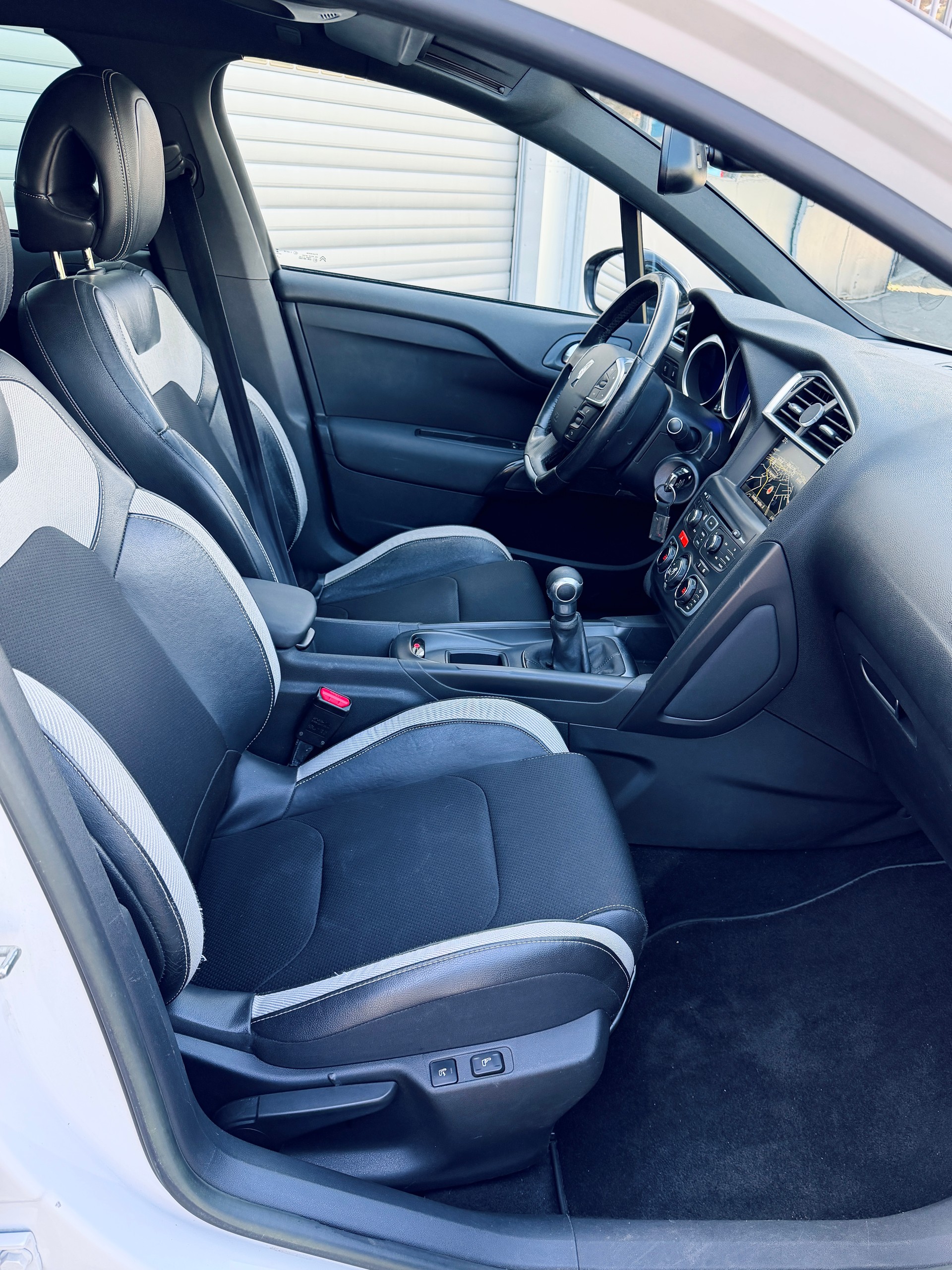 DS AUTOMOBILES DS4 1.6 VTi Dark Top-image-9