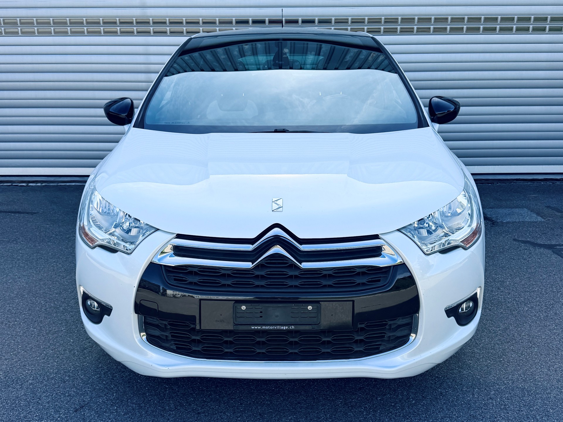 DS AUTOMOBILES DS4 1.6 VTi Dark Top-image-1