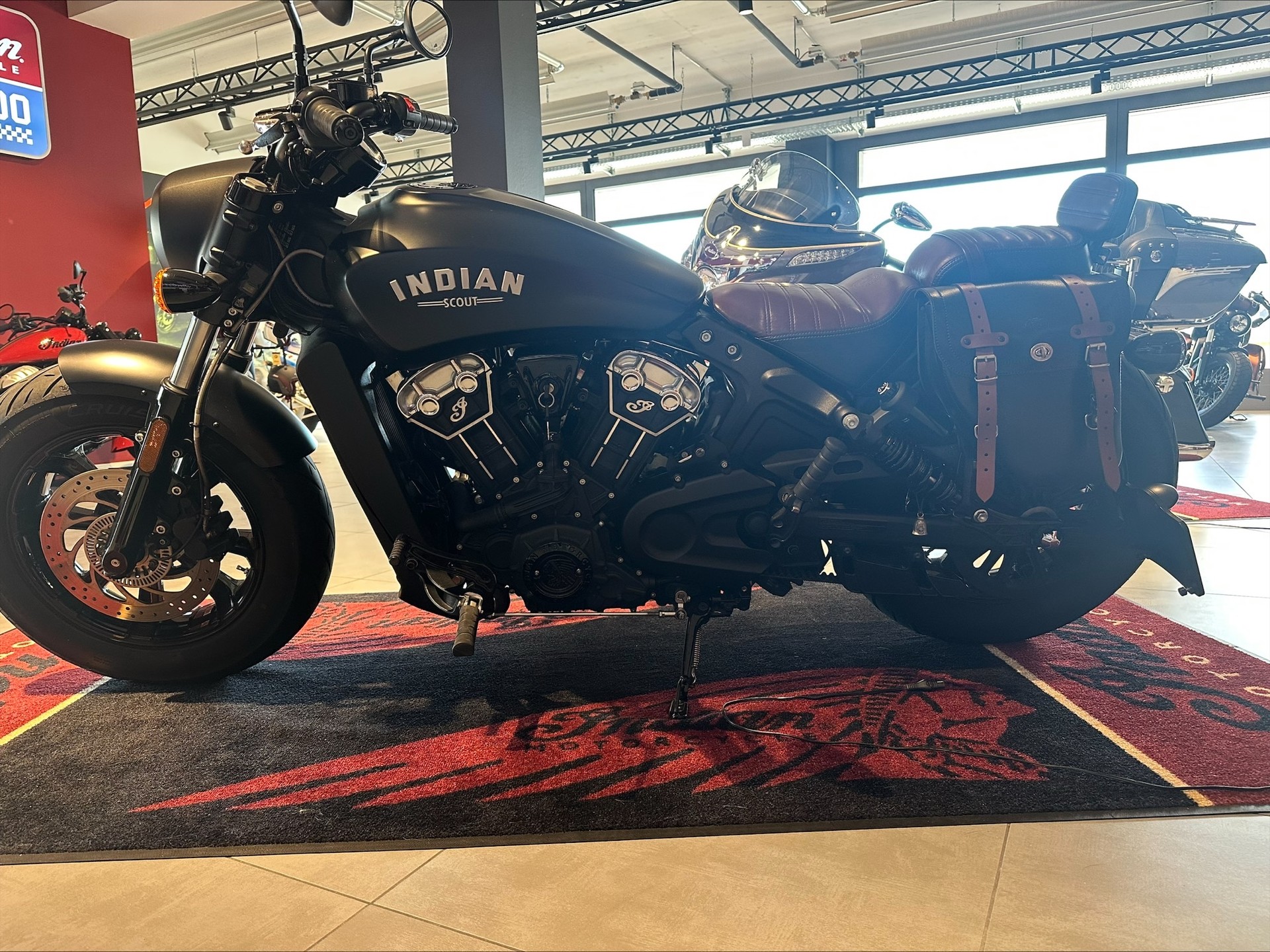 INDIAN Scout Bobber ABS-image-1