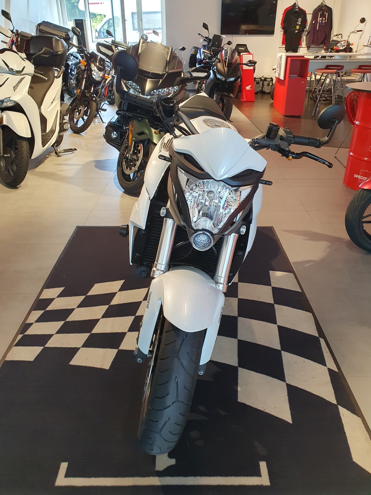HONDA CB 1000 R ABS-image-1