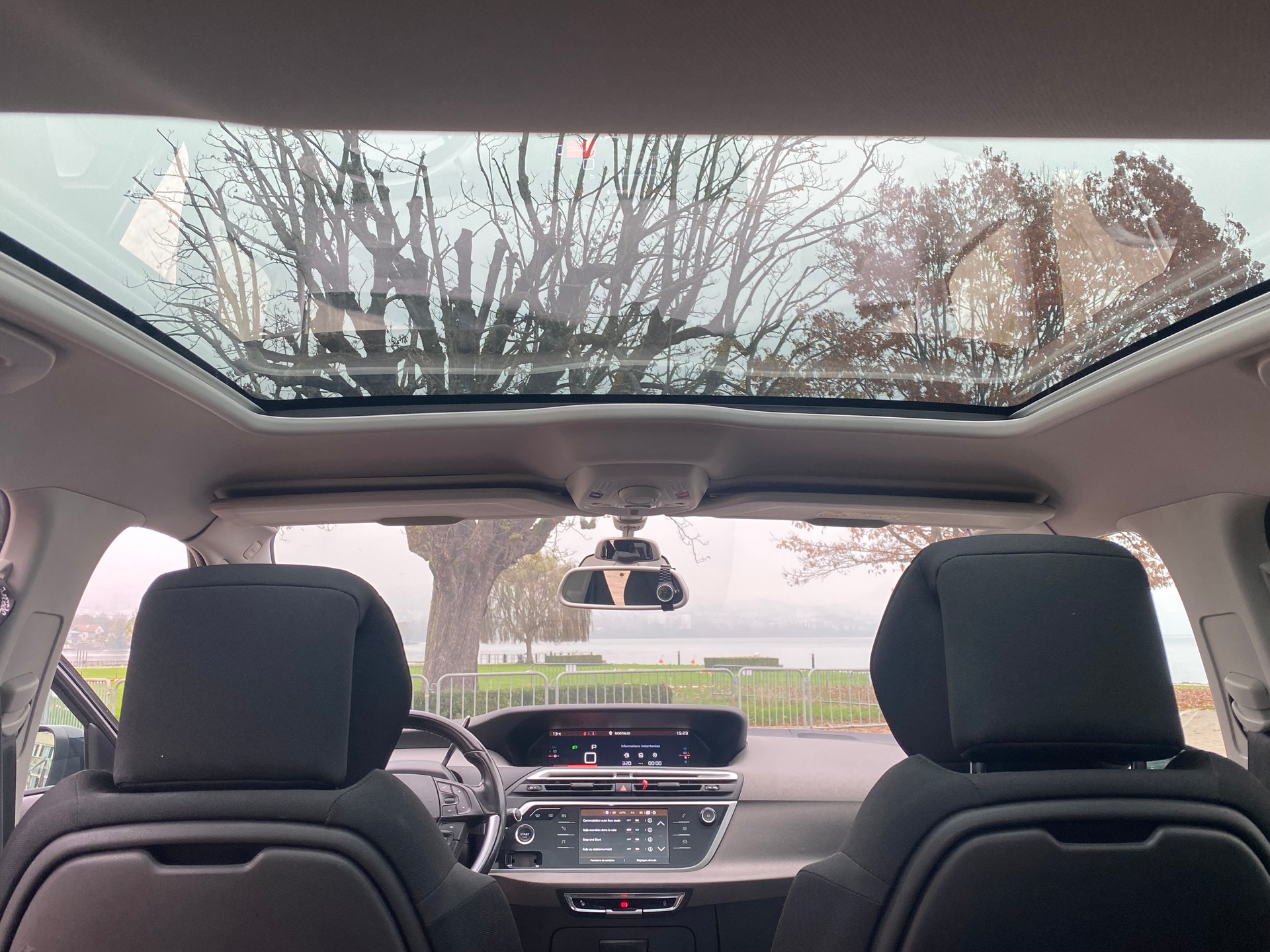 CITROEN C4 Spacetourer 2.0 BlueHDi Shine EAT8-image-12