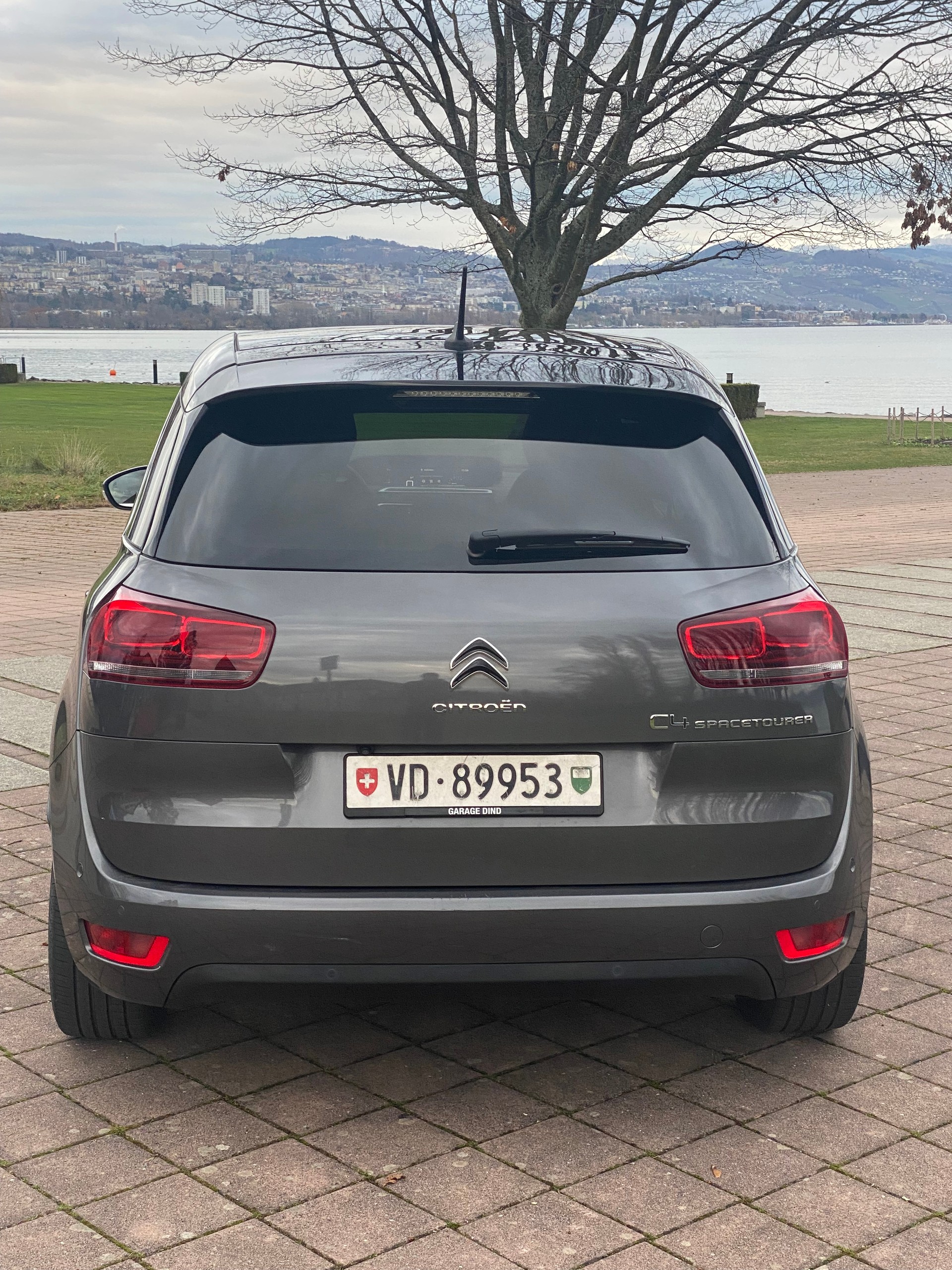 CITROEN C4 Spacetourer 2.0 BlueHDi Shine EAT8-image-5