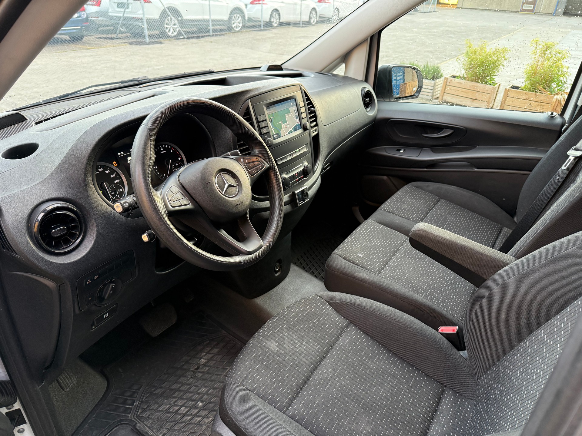 MERCEDES-BENZ Vito 116 CDI Lang 9G-Tronic 4M Base-image-6