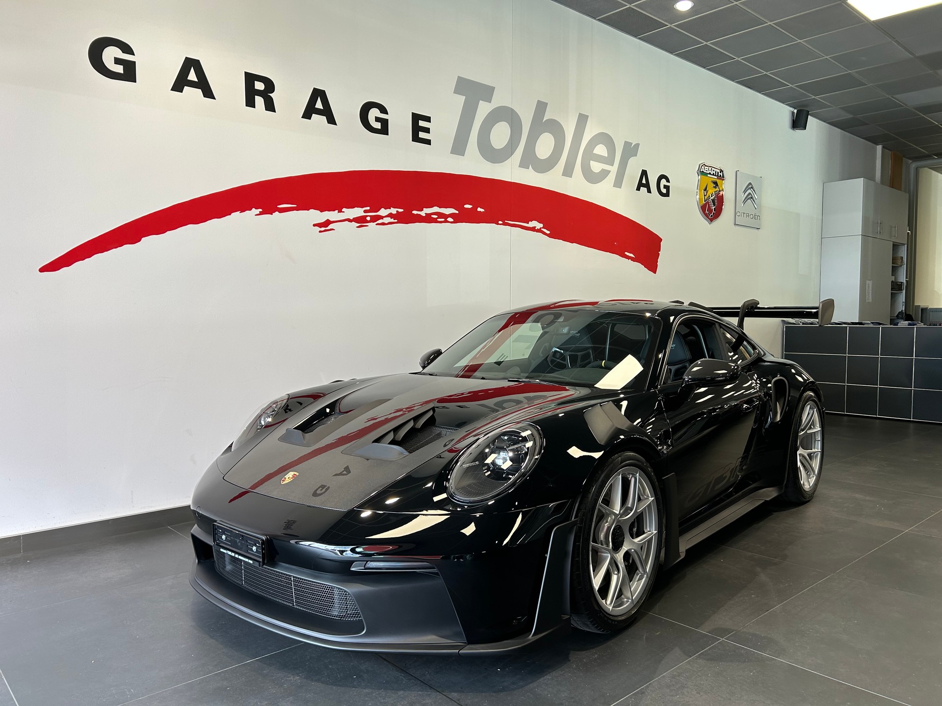PORSCHE 911 GT3 RS-image-1