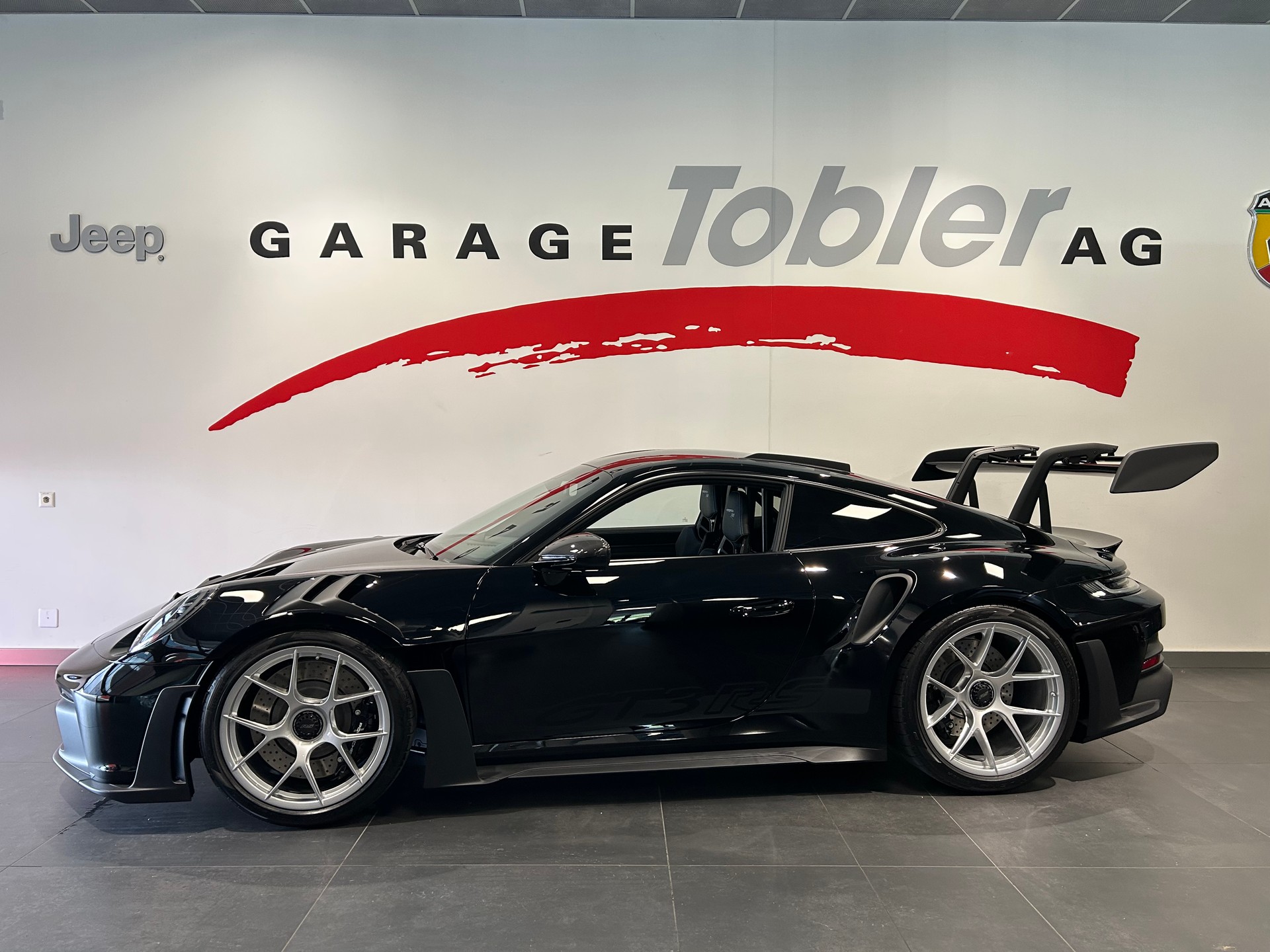 PORSCHE 911 GT3 RS-image-5