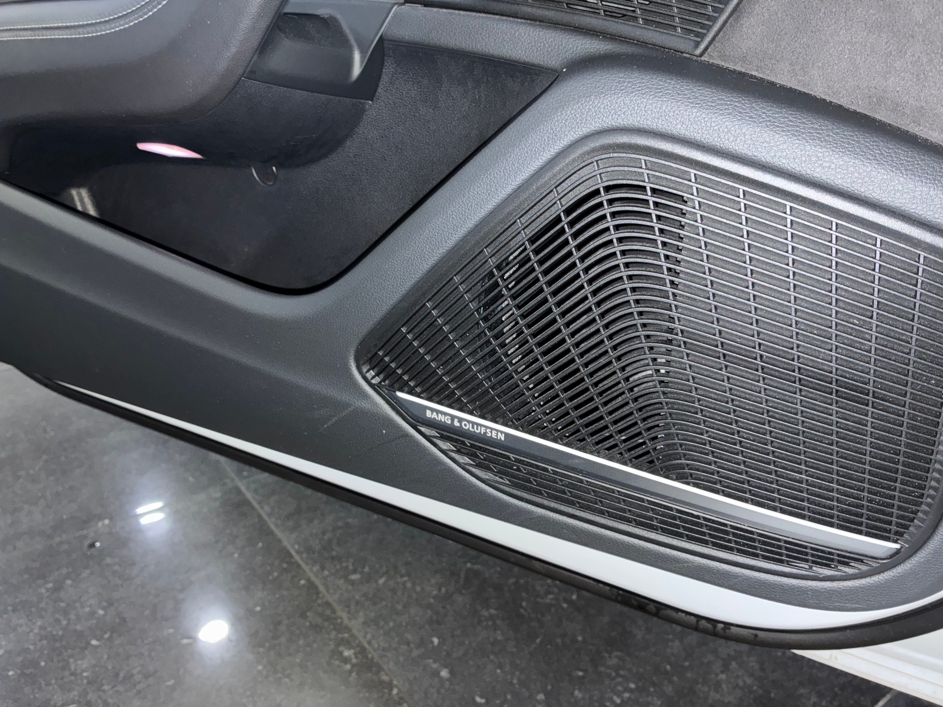 AUDI S5 Cabriolet 3.0 TFSI quattro tiptronic-image-15