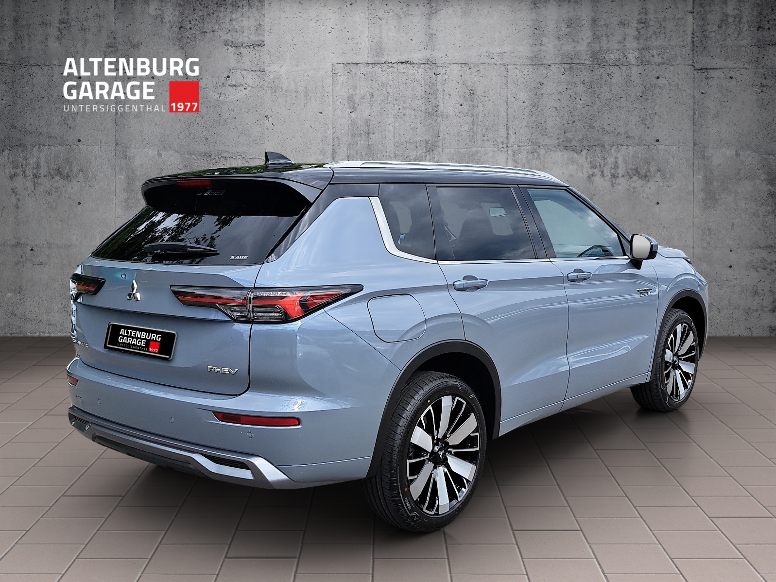 MITSUBISHI Outlander 2.4 PHEV Instyle 4x4-image-4