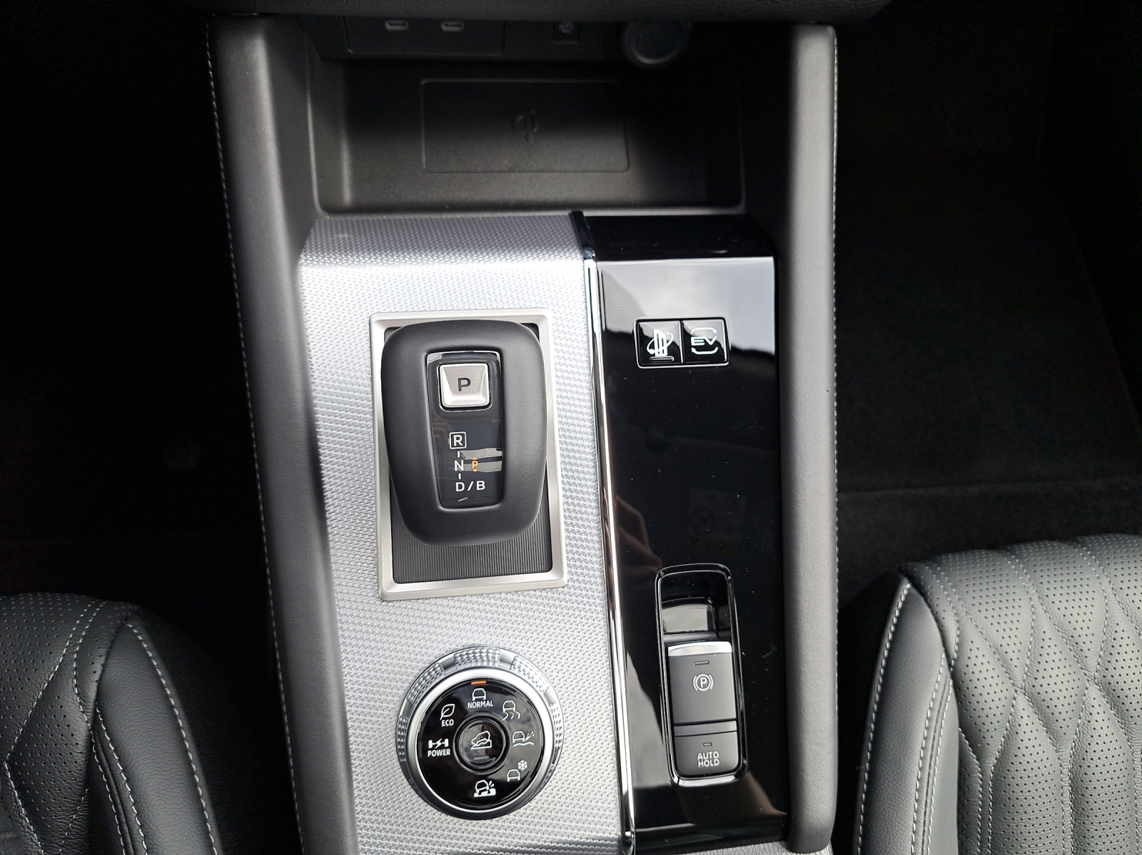MITSUBISHI Outlander 2.4 PHEV Instyle 4x4-image-11