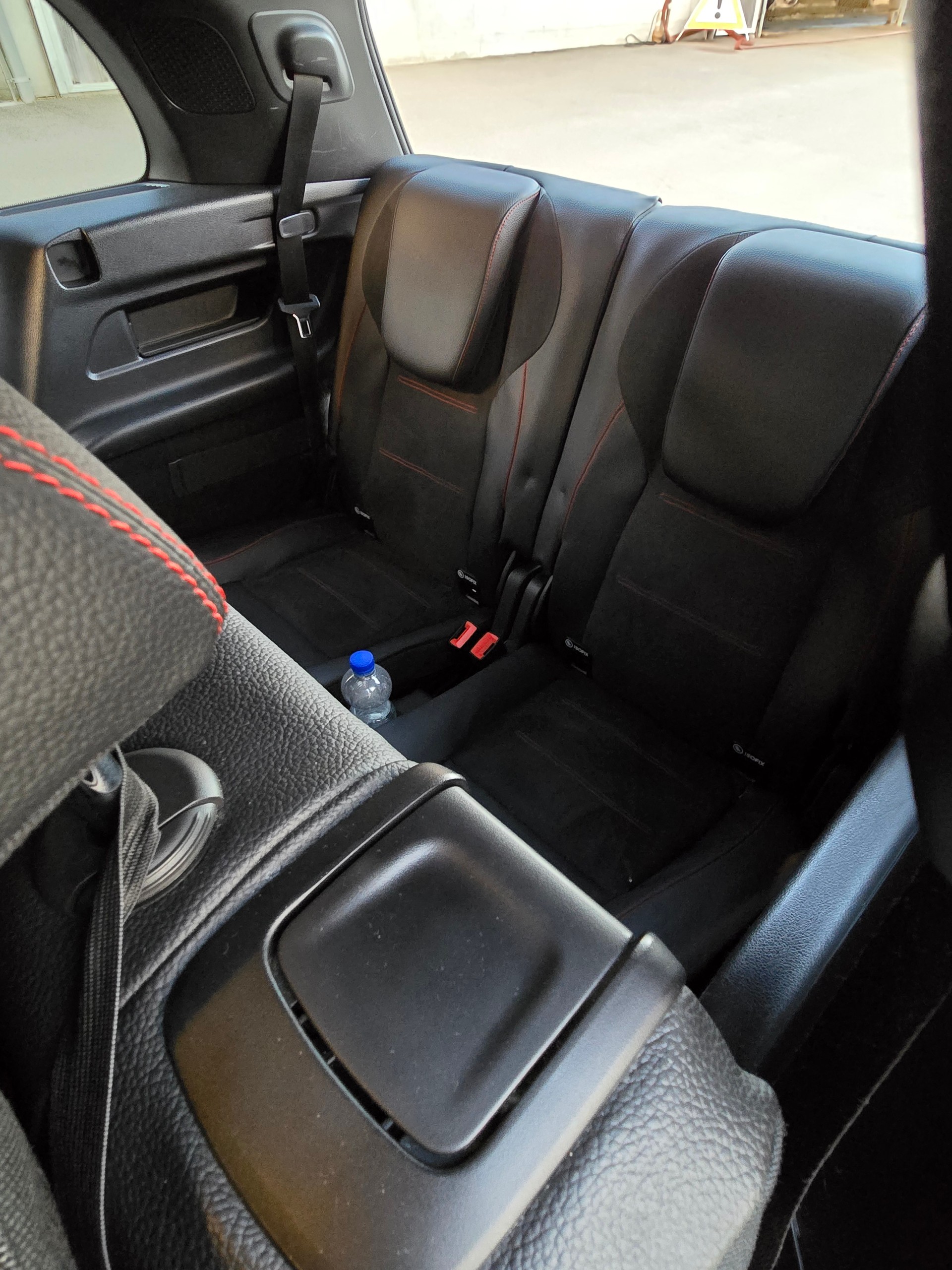 MERCEDES-BENZ GLB 200 d 4Matic AMG Line 8G-Tronic-image-10