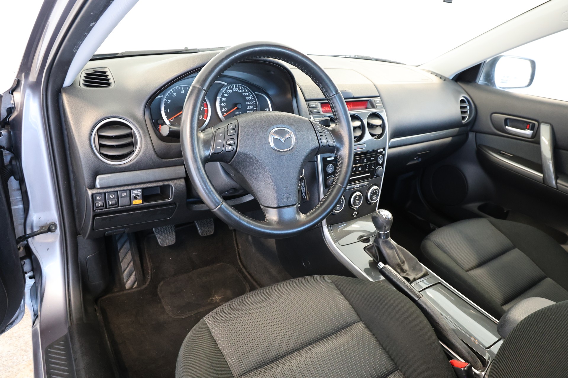 MAZDA 6 2.0 16V Exclusive-image-6