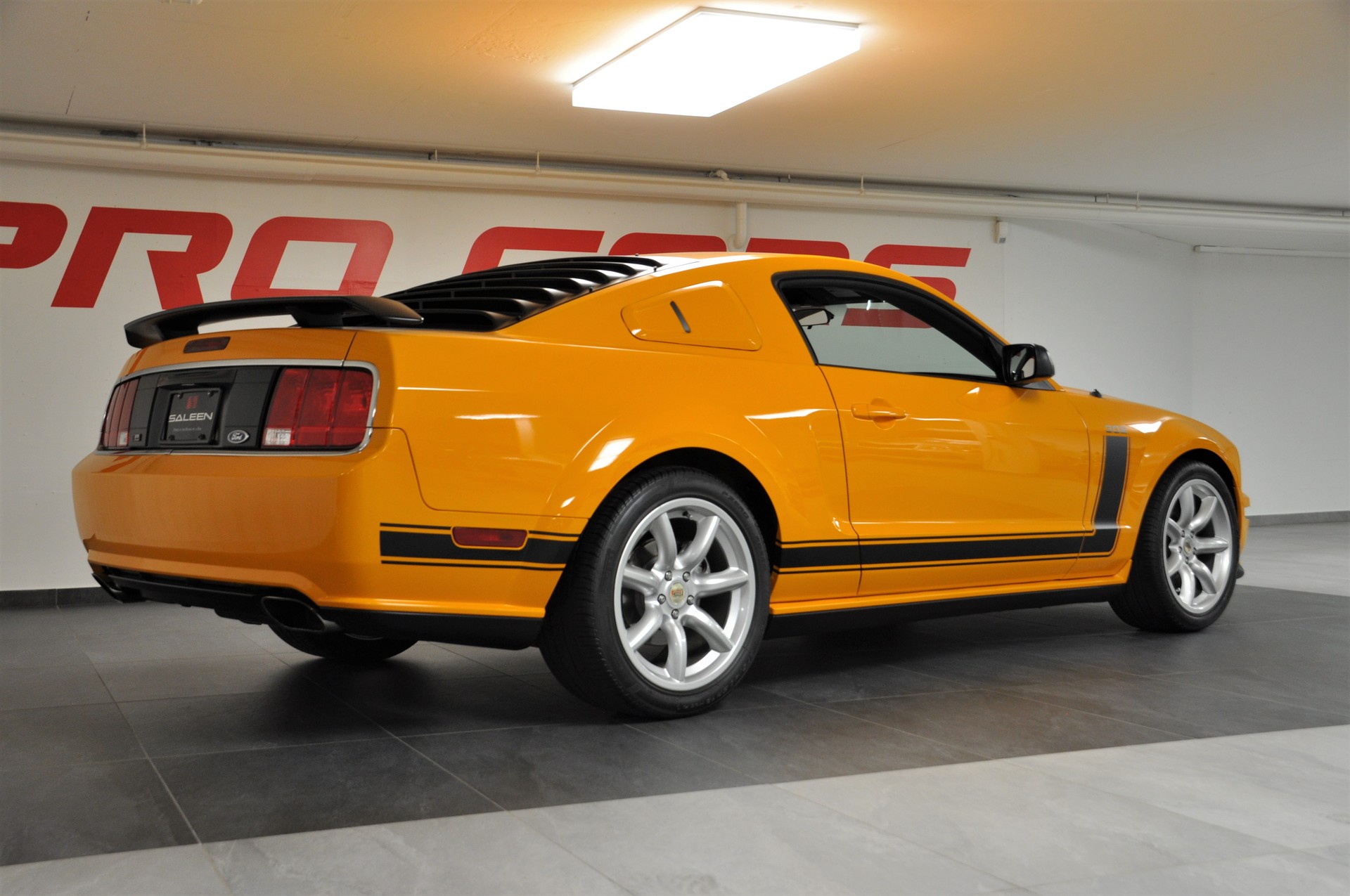 FORD Mustang Saleen Parnelli Jones 19 of 500-image-4
