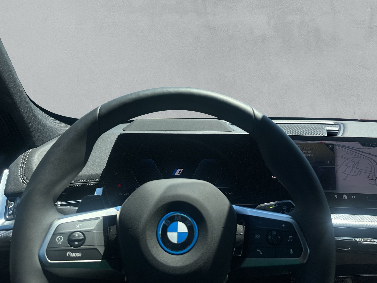 BMW iX1 eDrive 20 M Sport-image-18