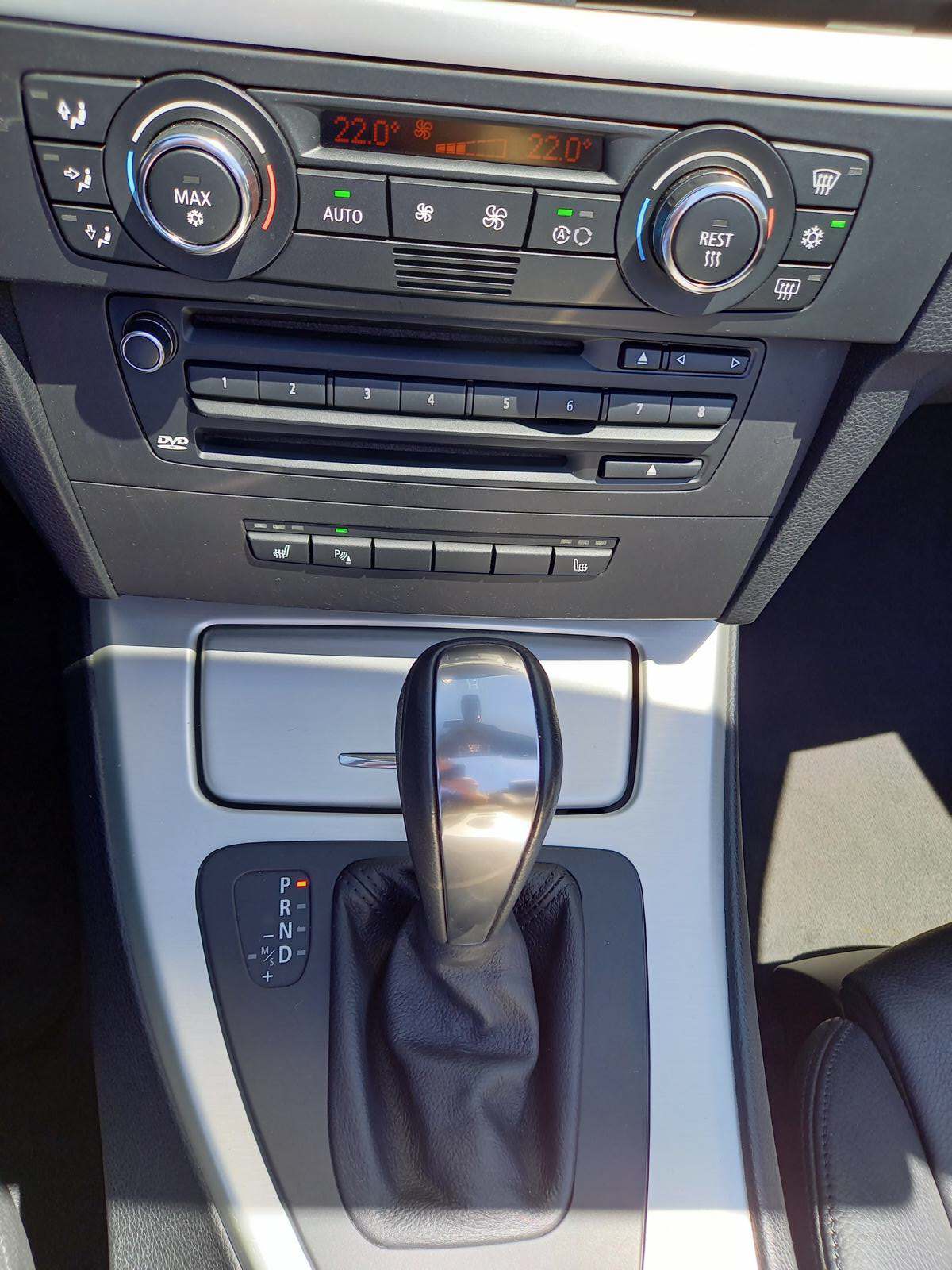 BMW 335i Cabriolet Steptronic-image-9