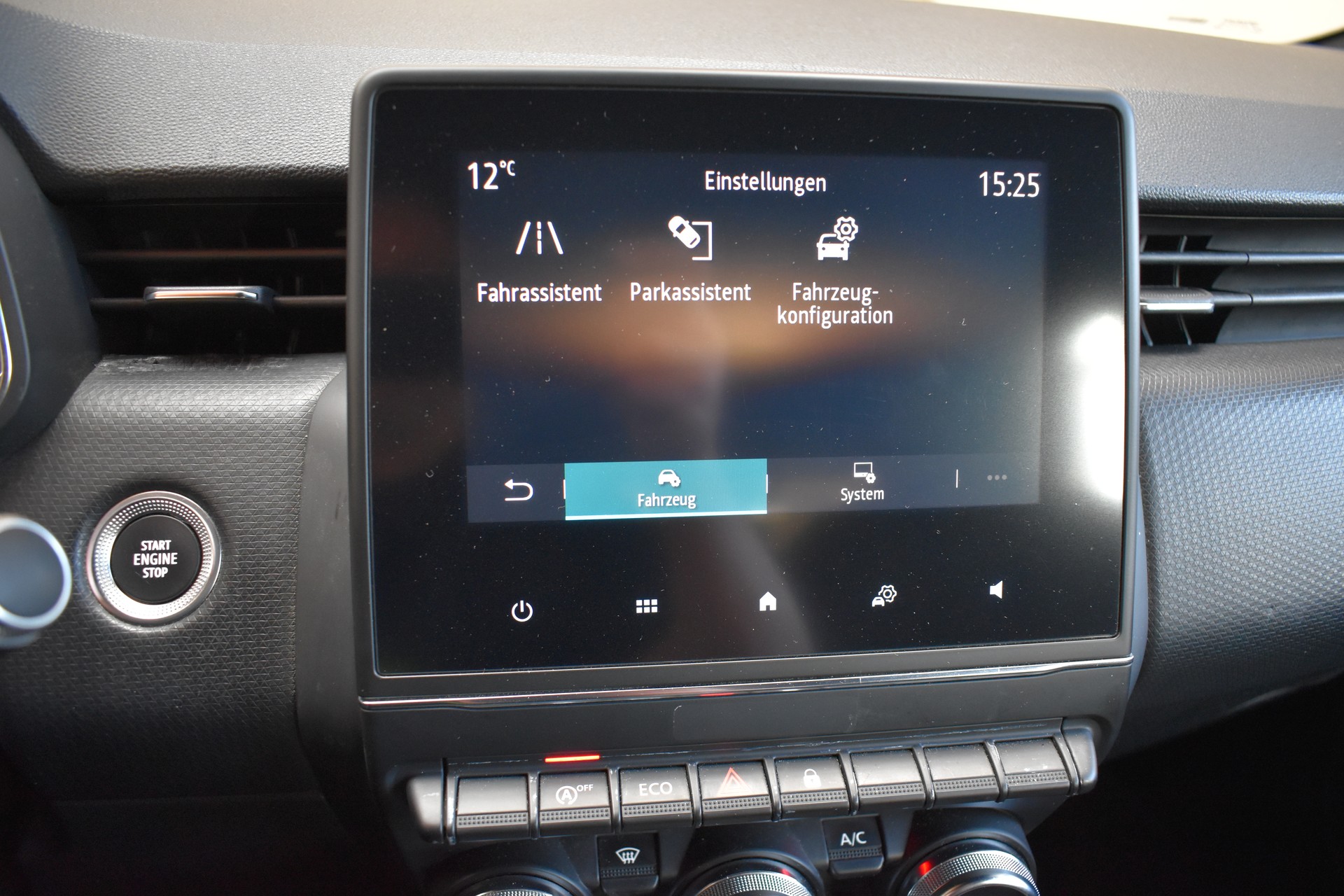 RENAULT RENAULT Clio 1.0 TCe 100 Intens - FaceLift Modell 2020 - 101PS-image-15
