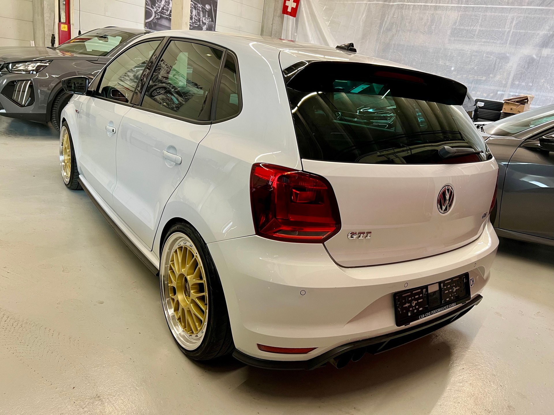 VW Polo 1.8 TSI GTI DSG-showroom-element-2