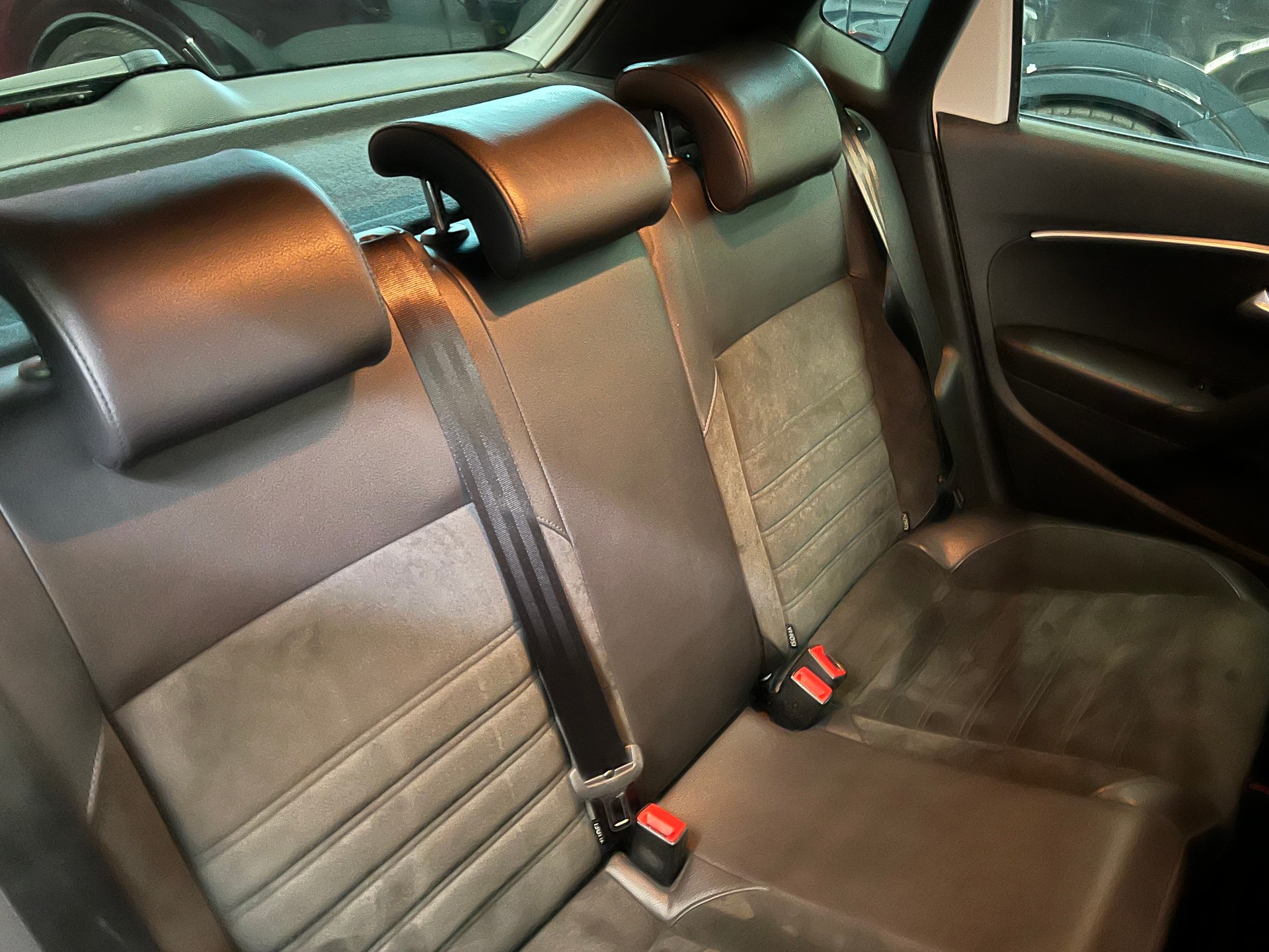 VW Polo 1.8 TSI GTI DSG-image-5