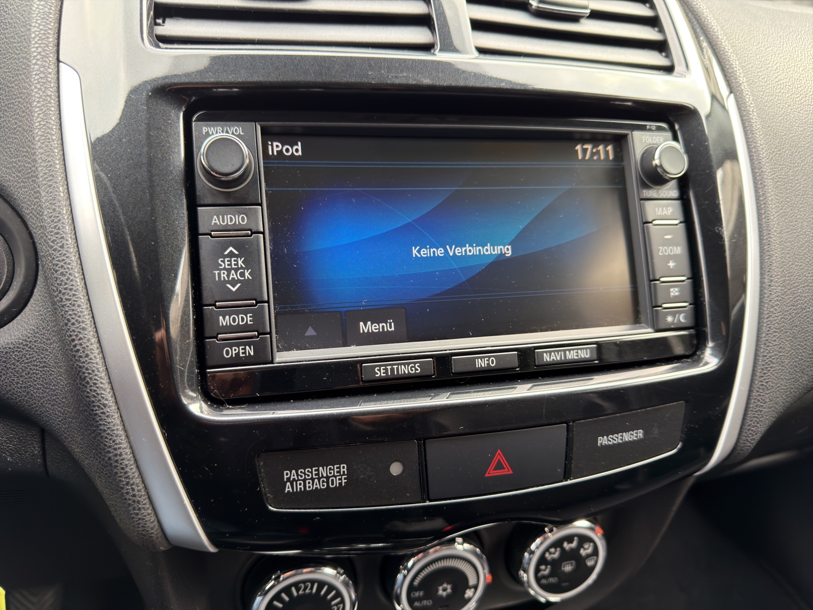 PEUGEOT 4008 1.6 HDi Active 4WD-image-23