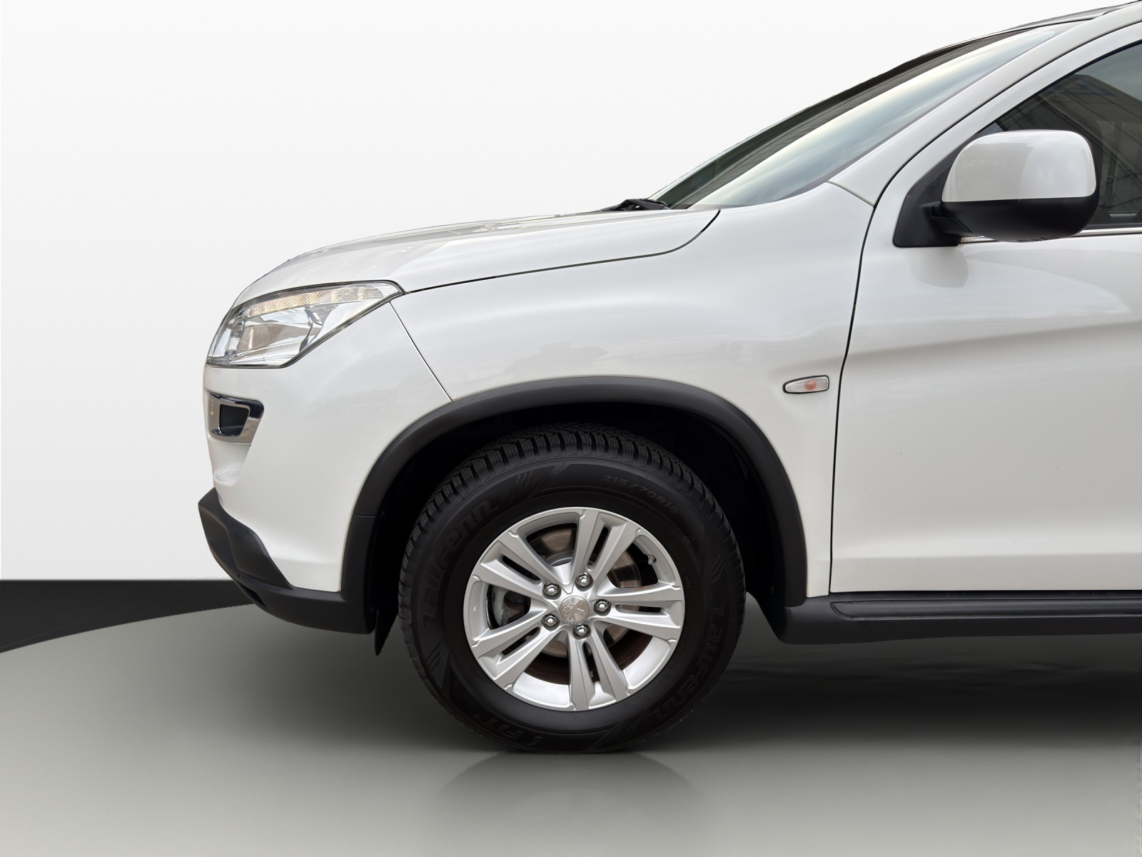 PEUGEOT 4008 1.6 HDi Active 4WD-image-20