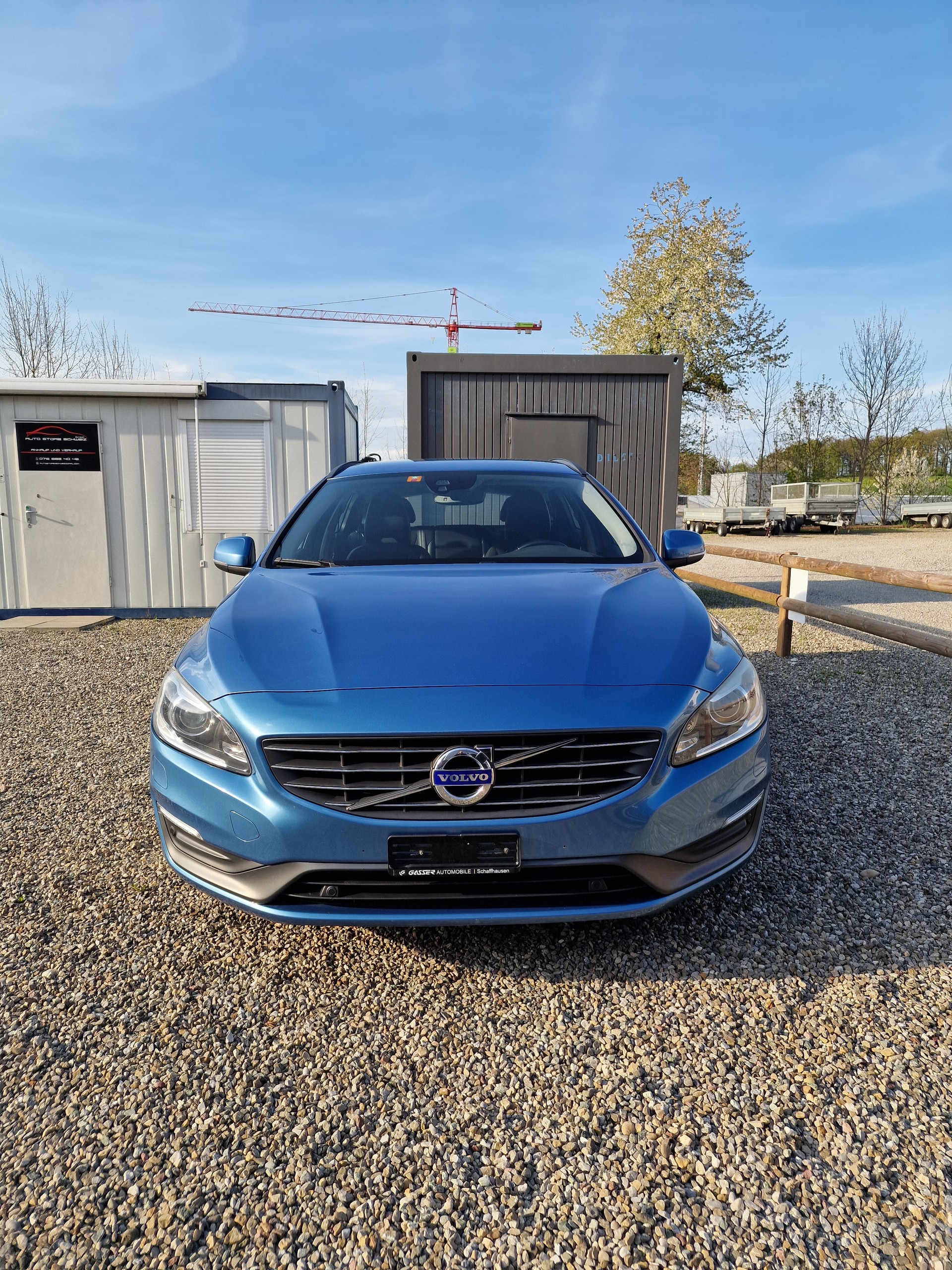 VOLVO V60 D4 Geartronic-showroom-element-1