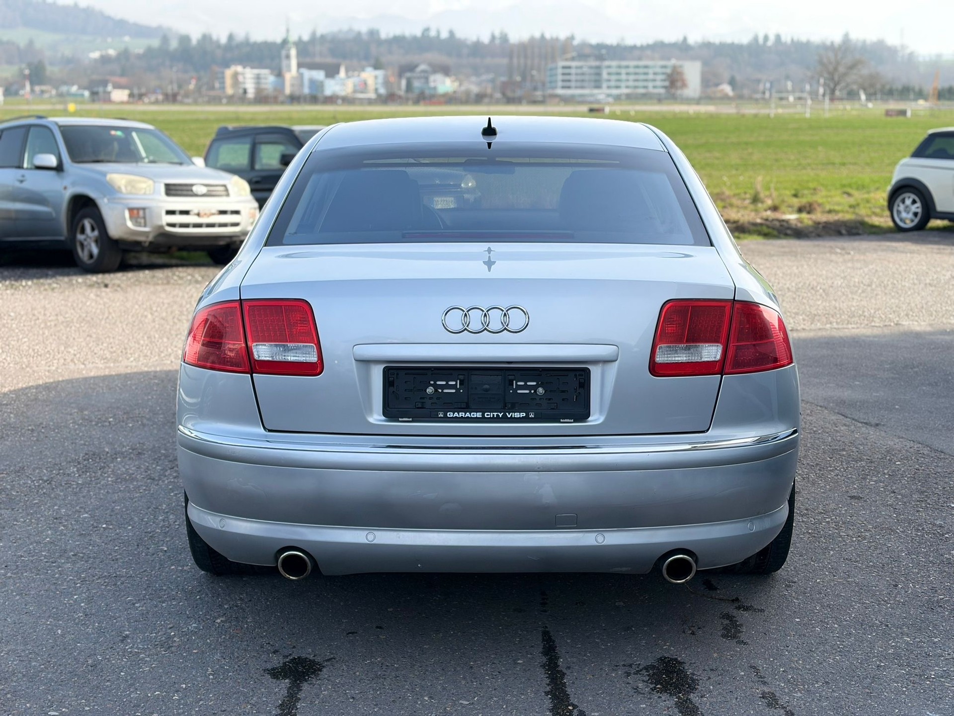 AUDI A8 4.2 quattro tiptronic-image-4