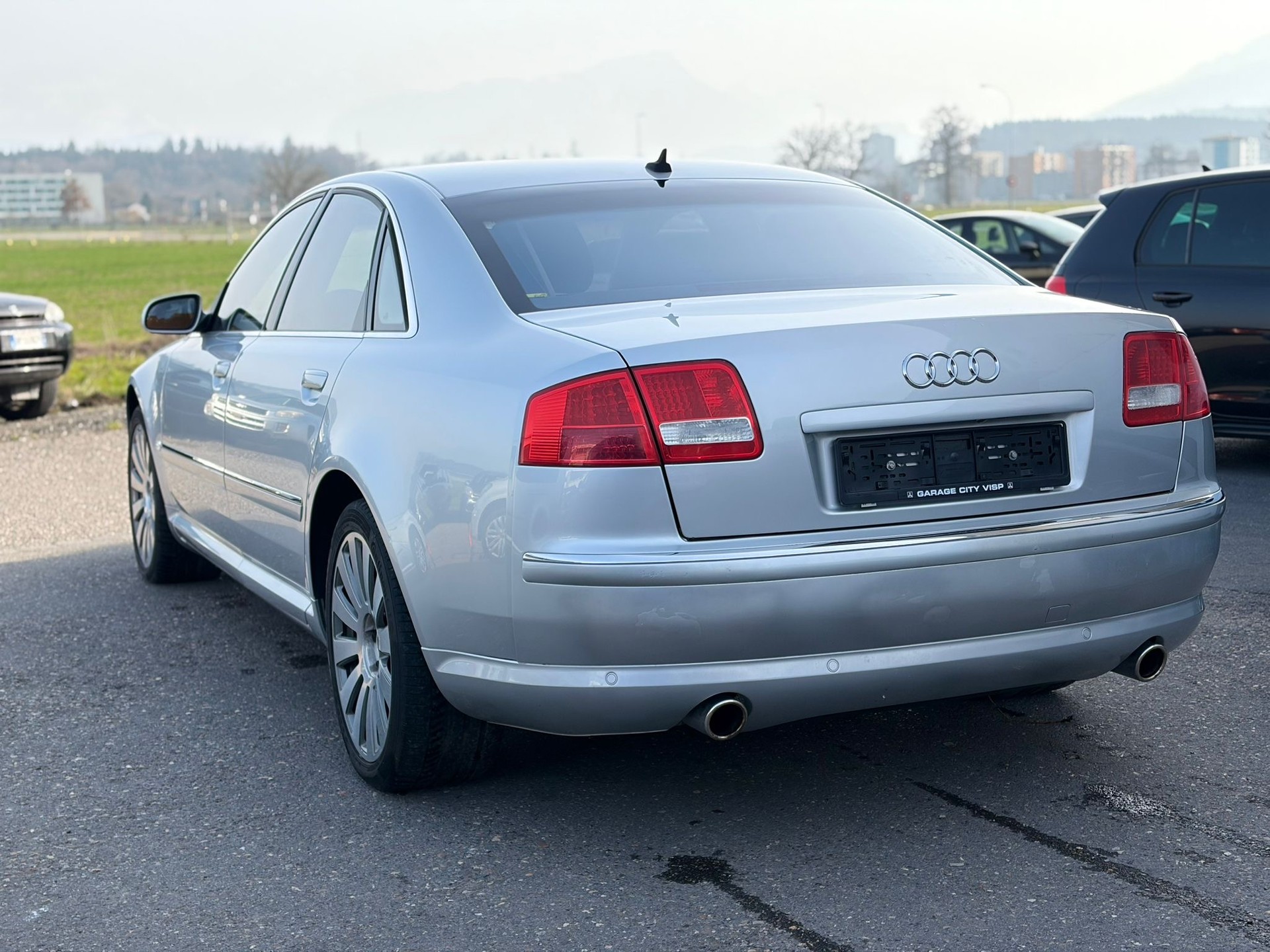 AUDI A8 4.2 quattro tiptronic-image-5