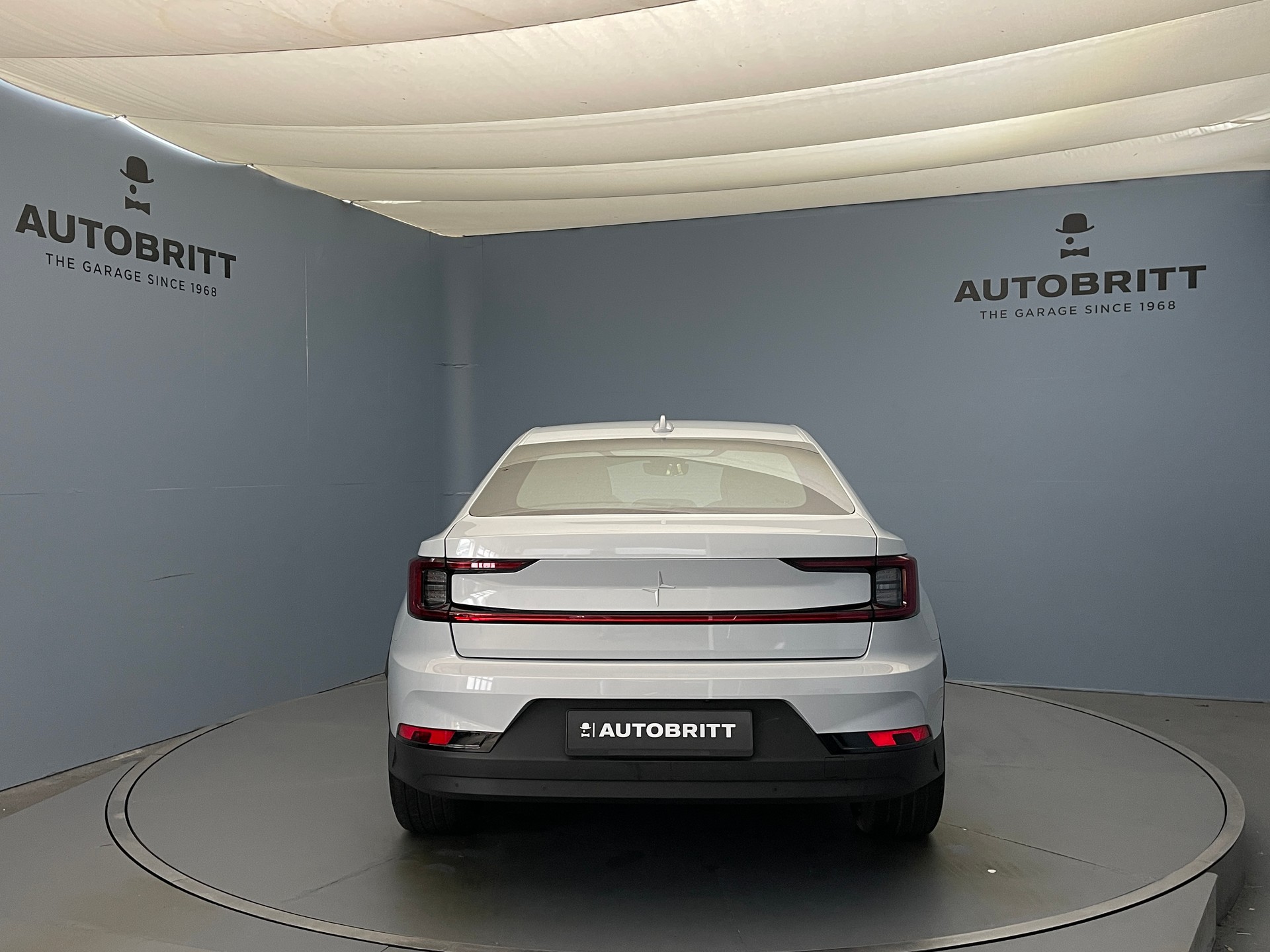 POLESTAR 2 Long Range Dual Motor-image-4