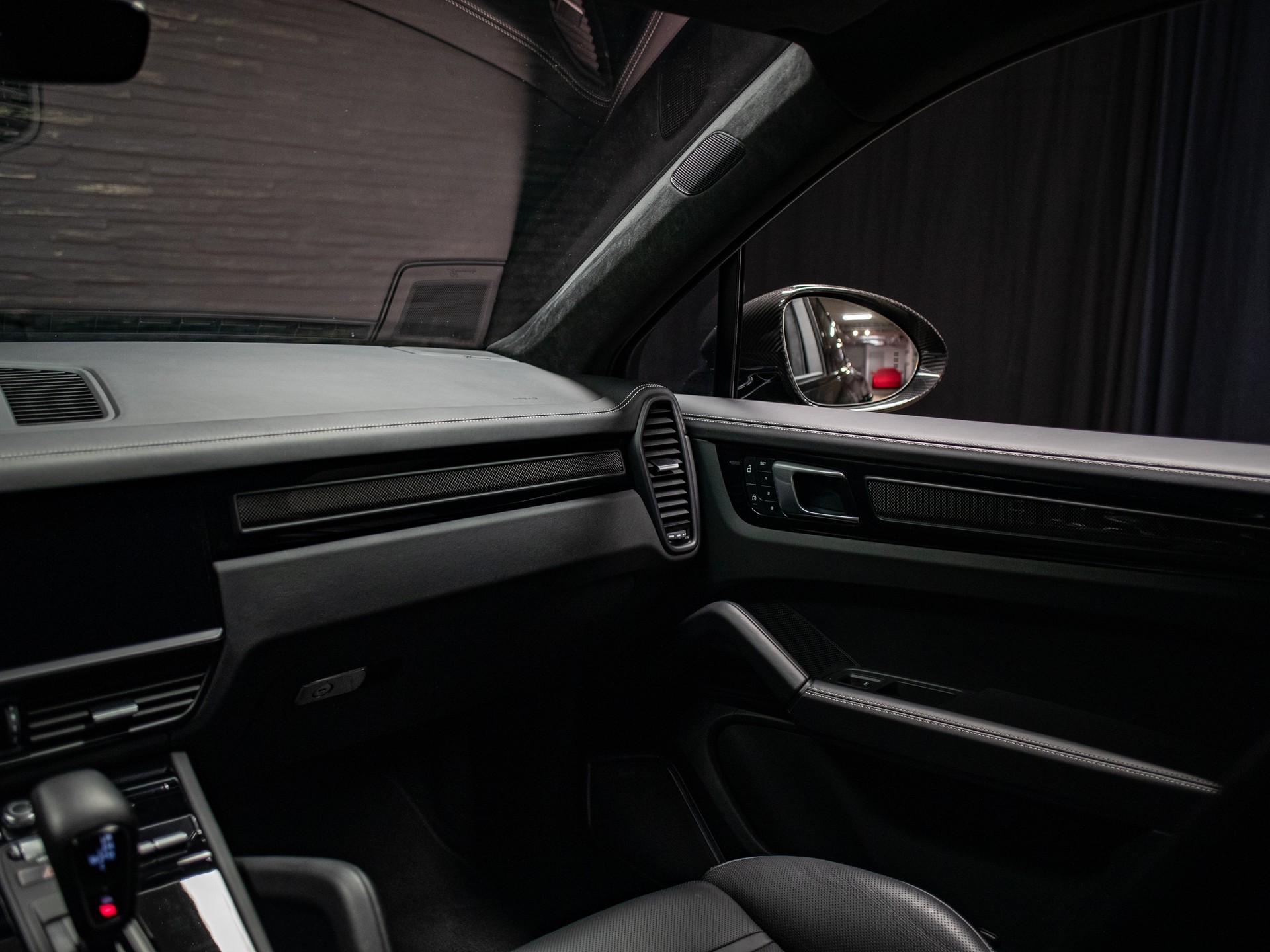 PORSCHE Cayenne Turbo GT-image-29