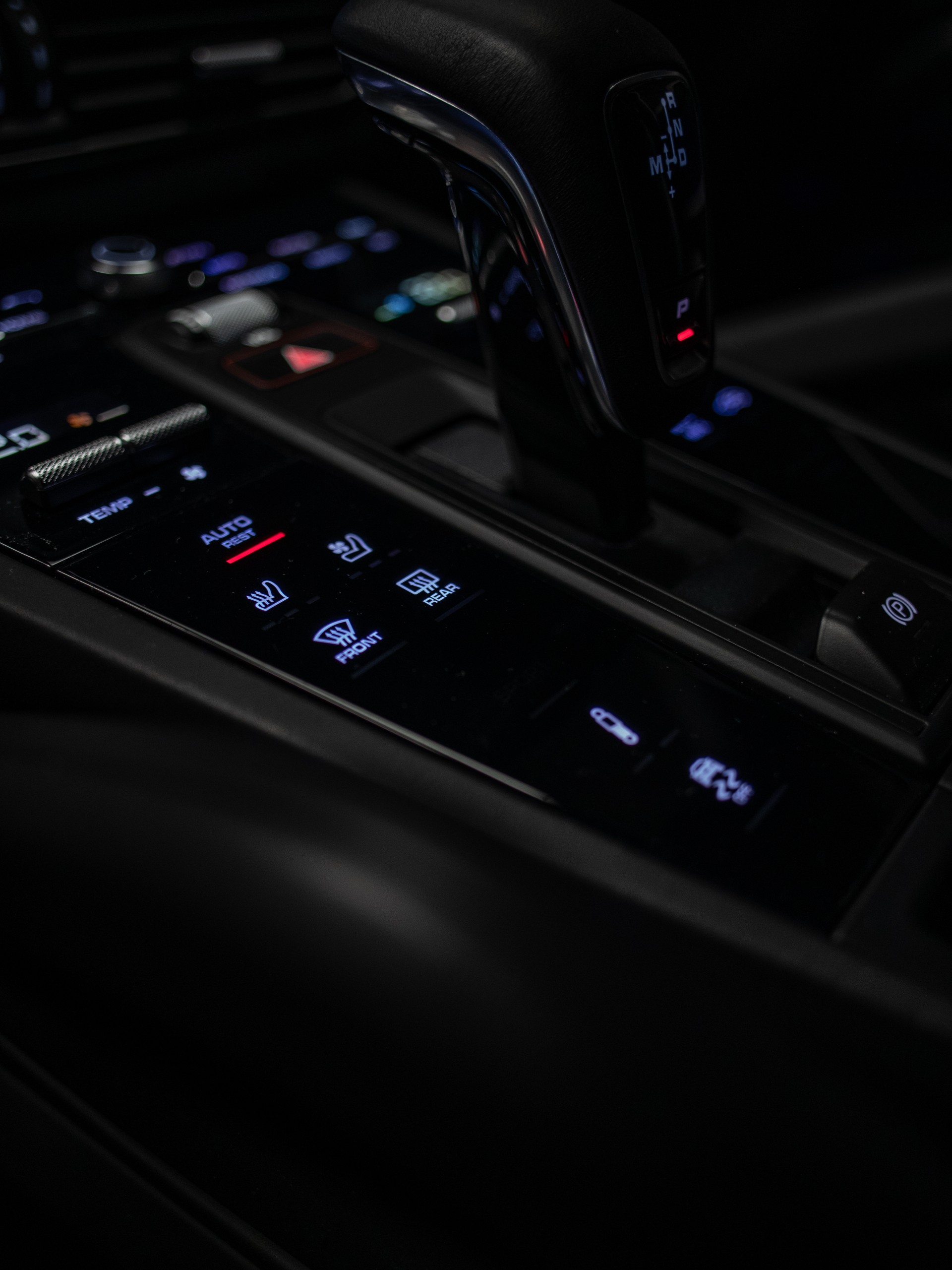 PORSCHE Cayenne Turbo GT-image-23