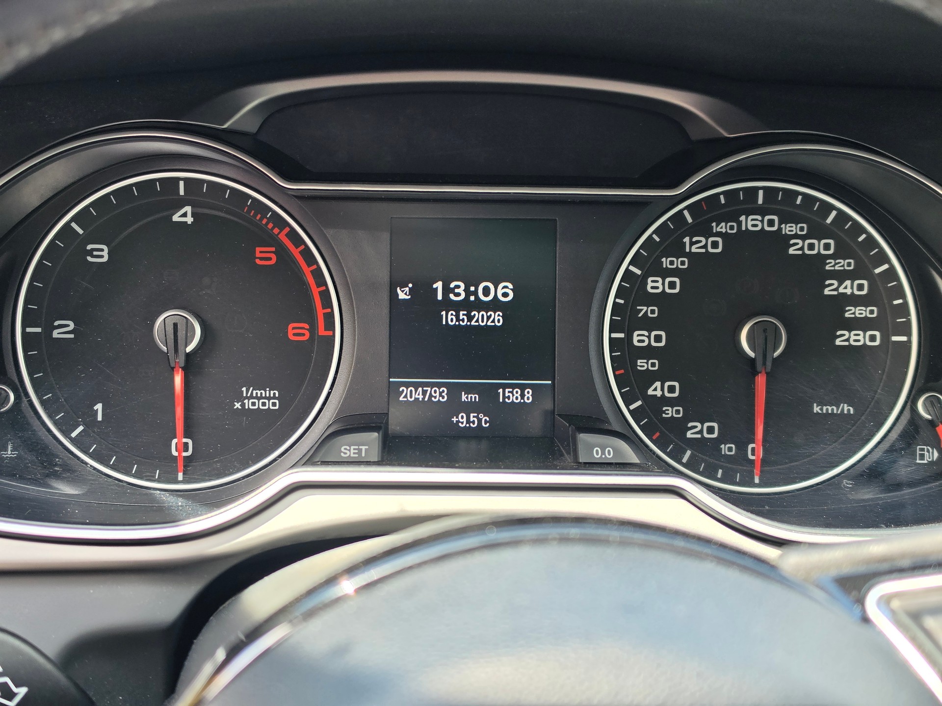 AUDI A4 Allroad 2.0 TDI 177 PS-image-8