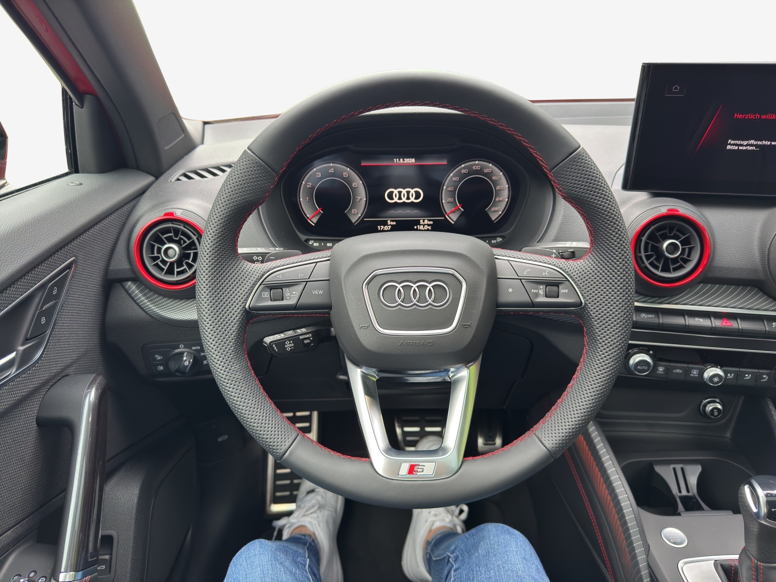 AUDI Q2 40 TFSI S line Attraction quattro S-tronic-image-9
