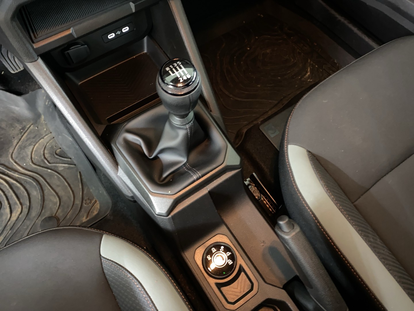 DACIA Duster TCe 130 48V Extreme 4x4-image-9