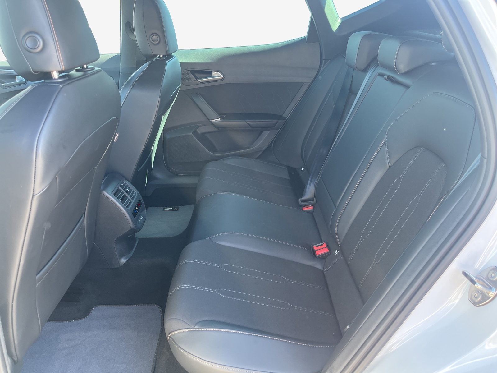 CUPRA Formentor 1.5 TSI DSG-image-11